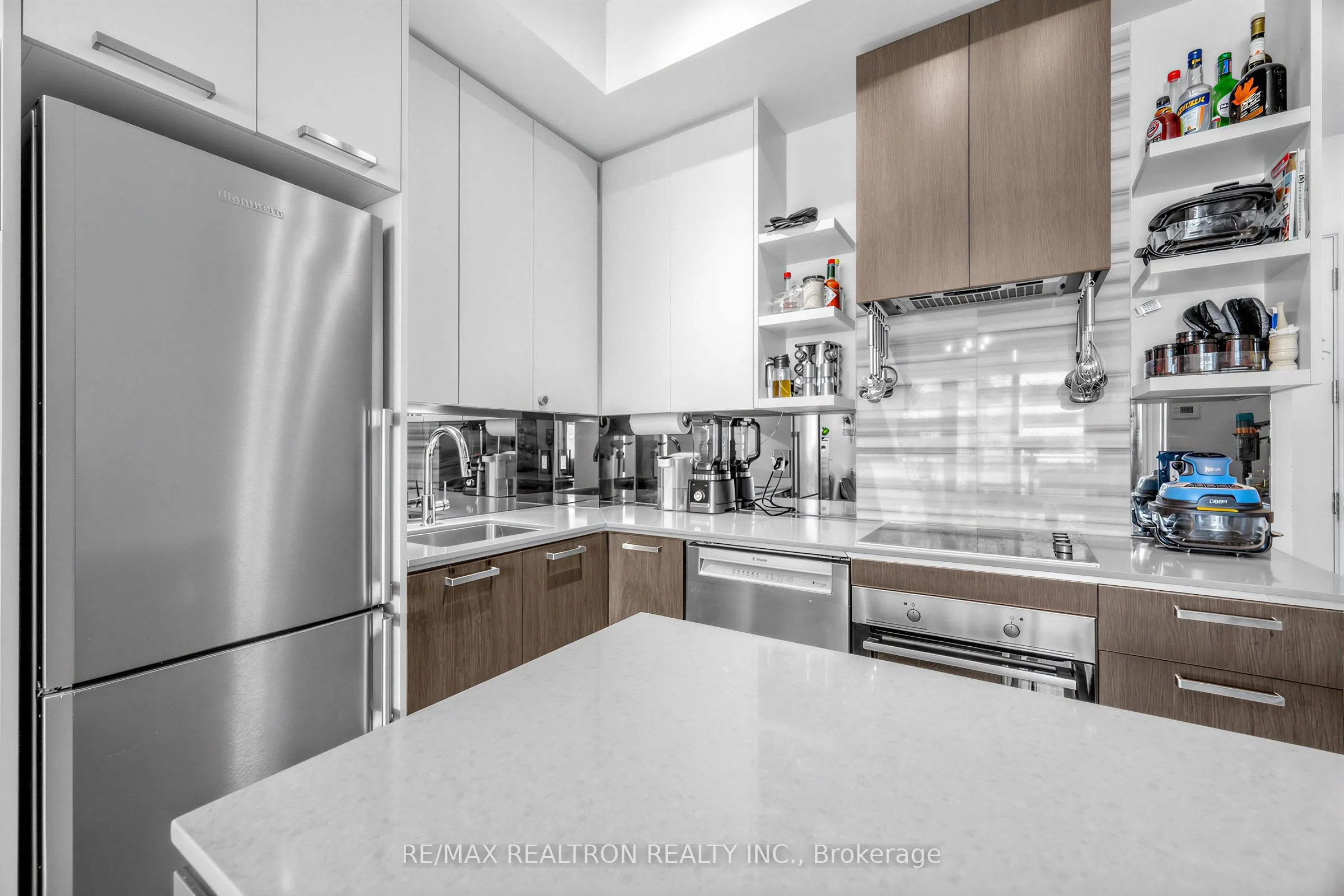 1830 Bloor Street W #LPH8