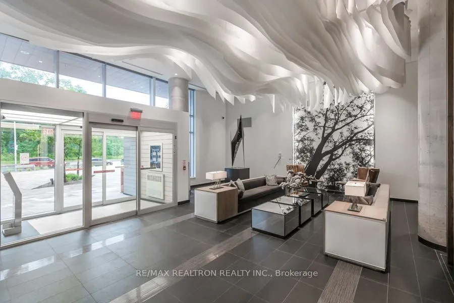 1830 Bloor Street W #LPH8