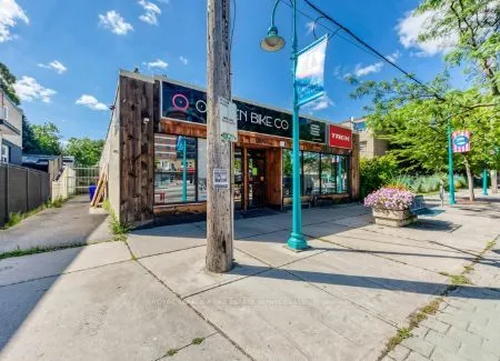 3267 Lake Shore Boulevard W