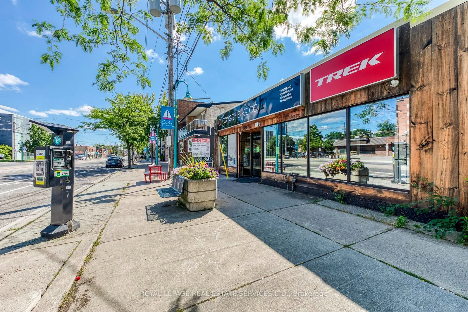 3267 Lake Shore Boulevard W