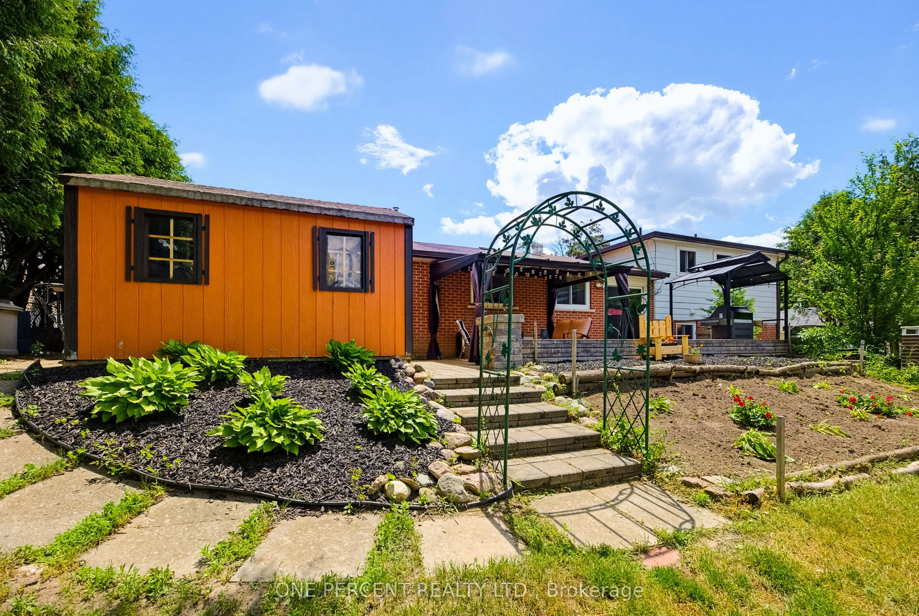 25 Hilltop Drive