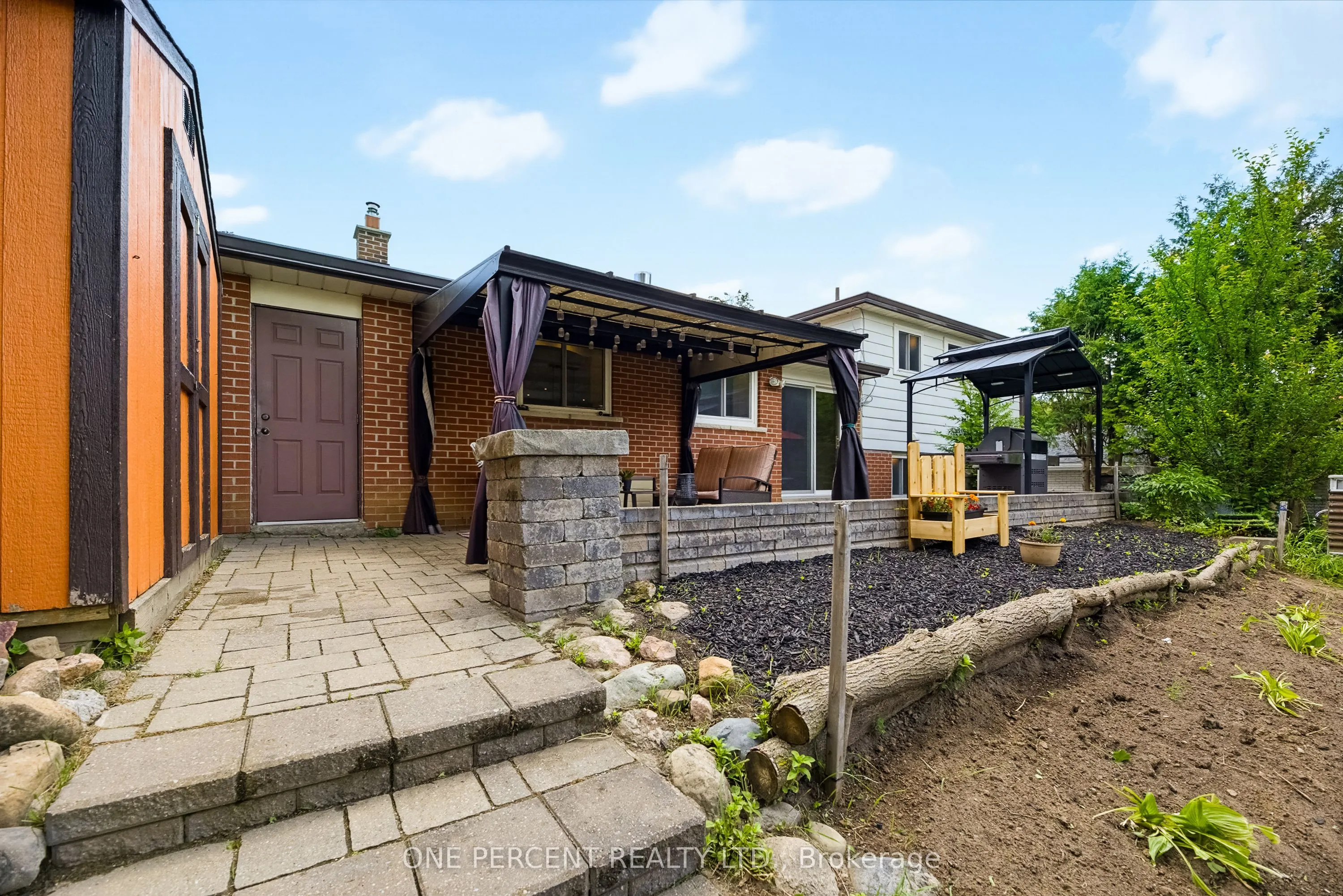 25 Hilltop Drive