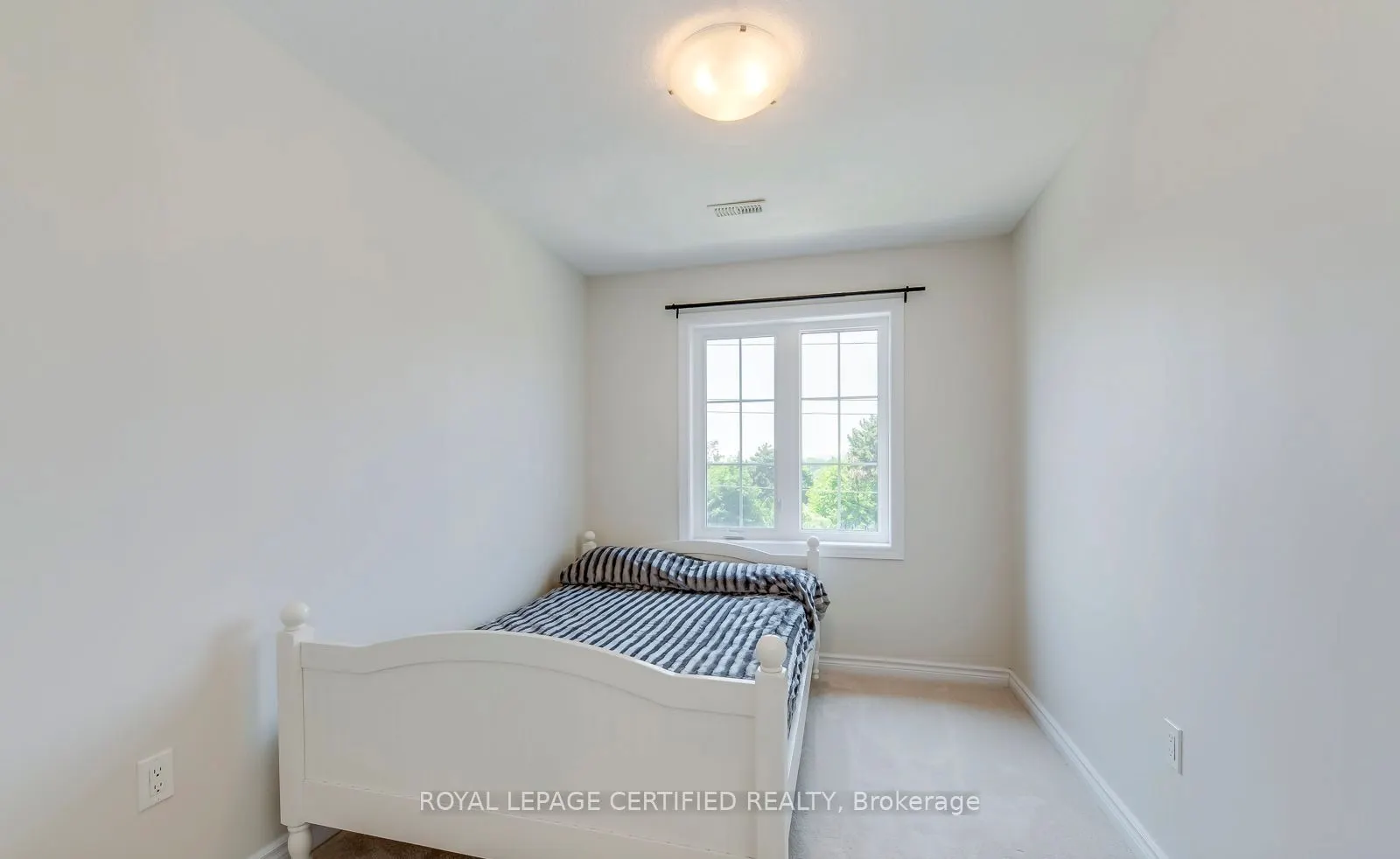 445 Ontario Street S #76
