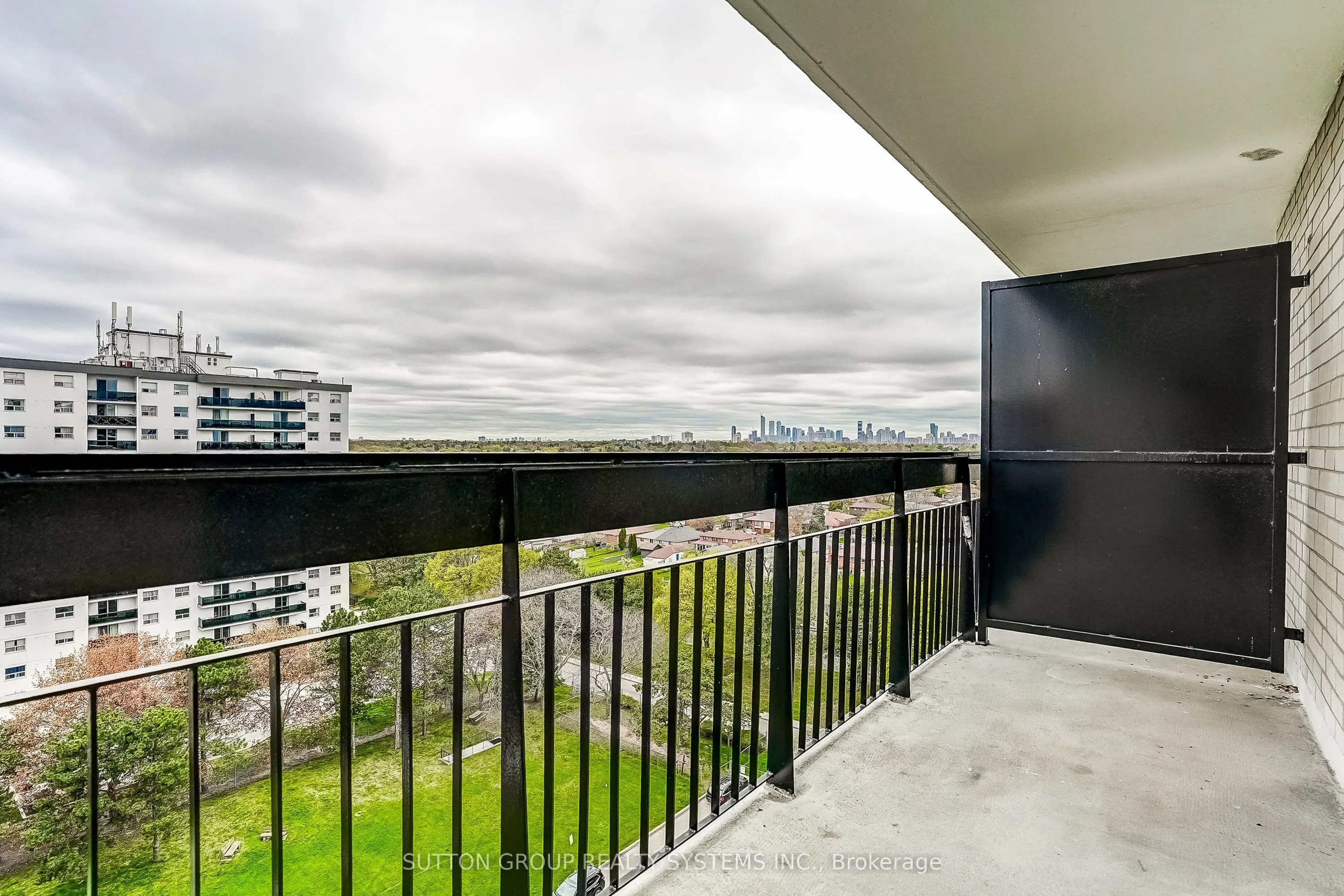 1100 Caven Street #1211
