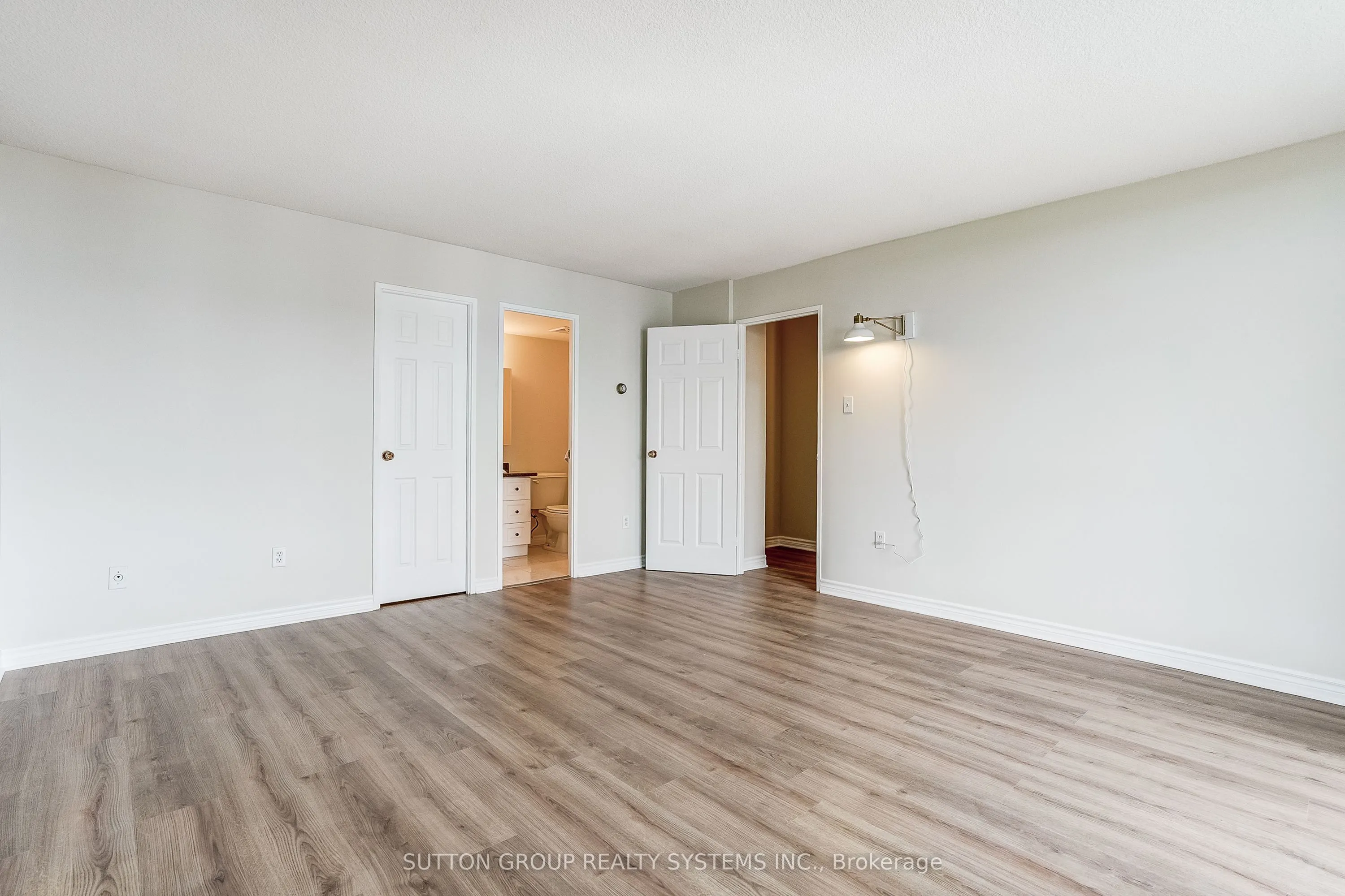 1100 Caven Street #1211