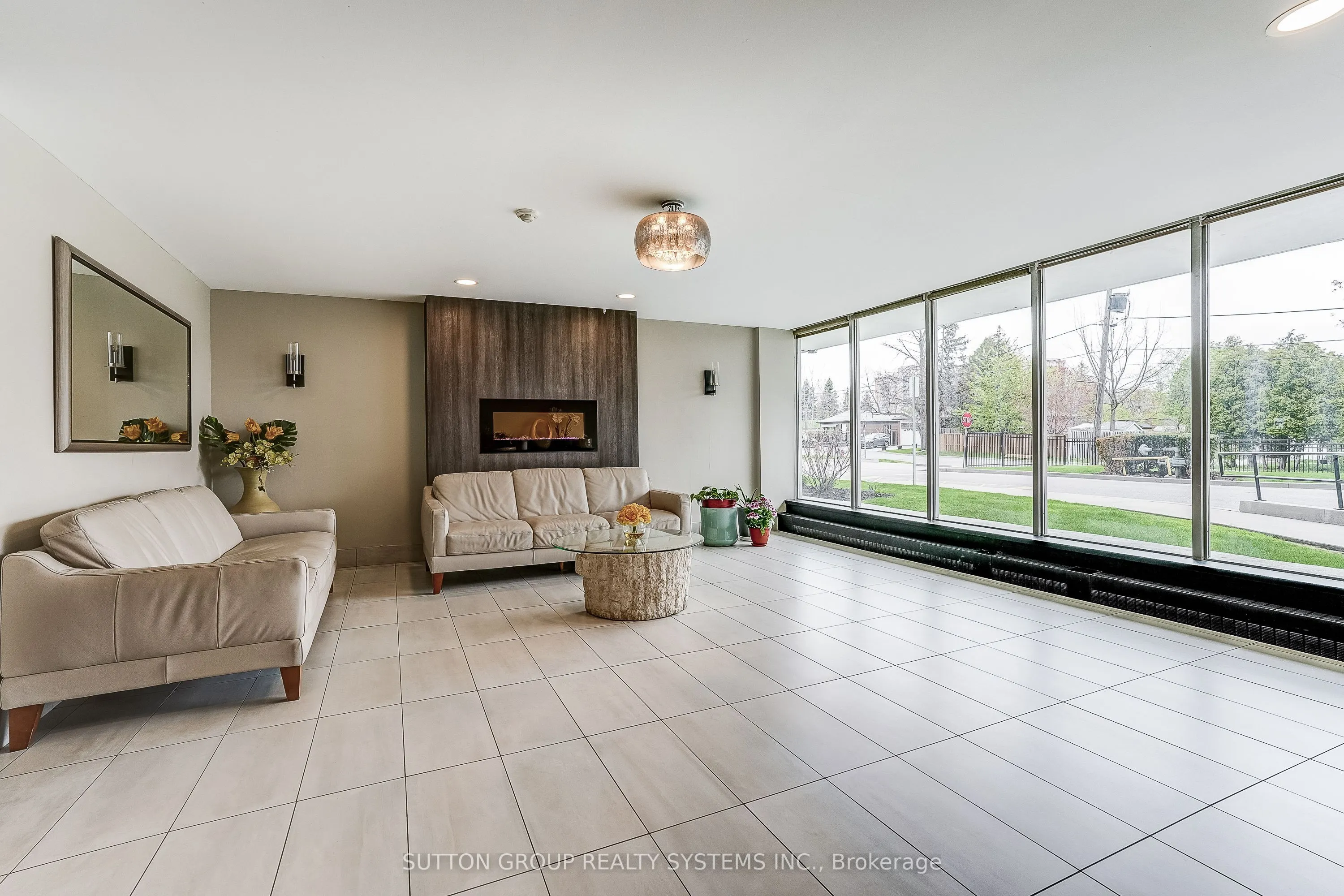 1100 Caven Street #1211