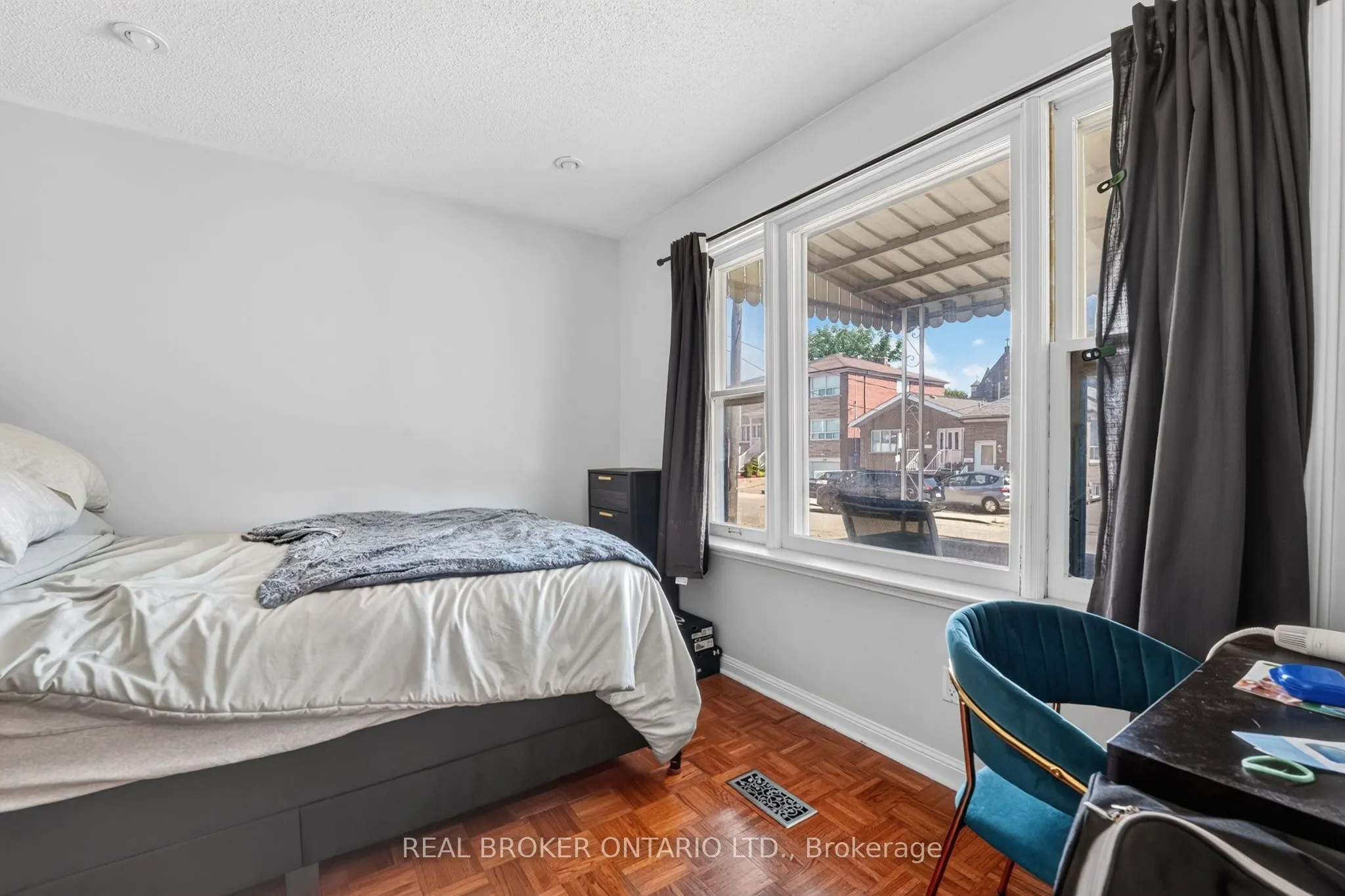 238 Chambers Avenue