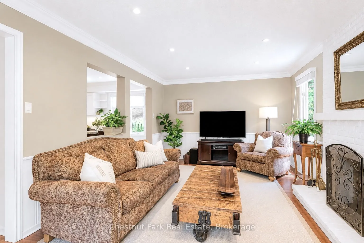 2052 Chippewa Trail