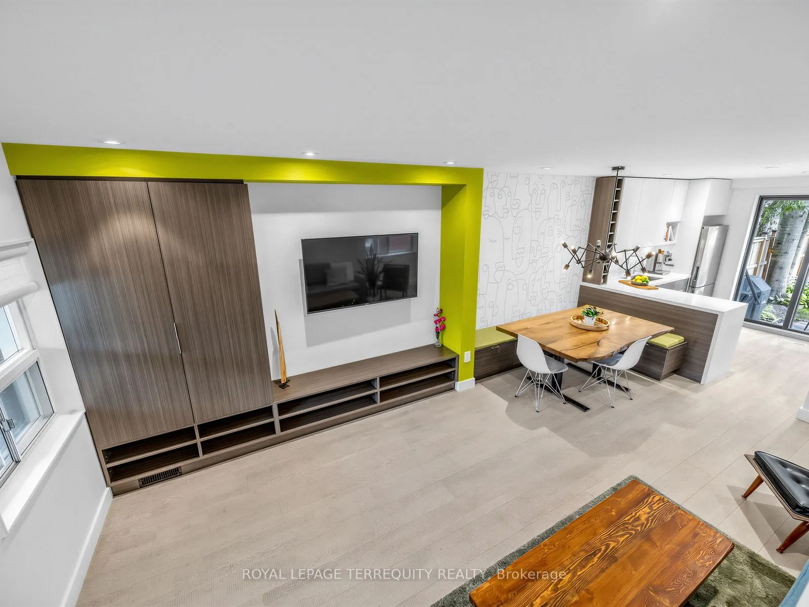 22 Montye Avenue