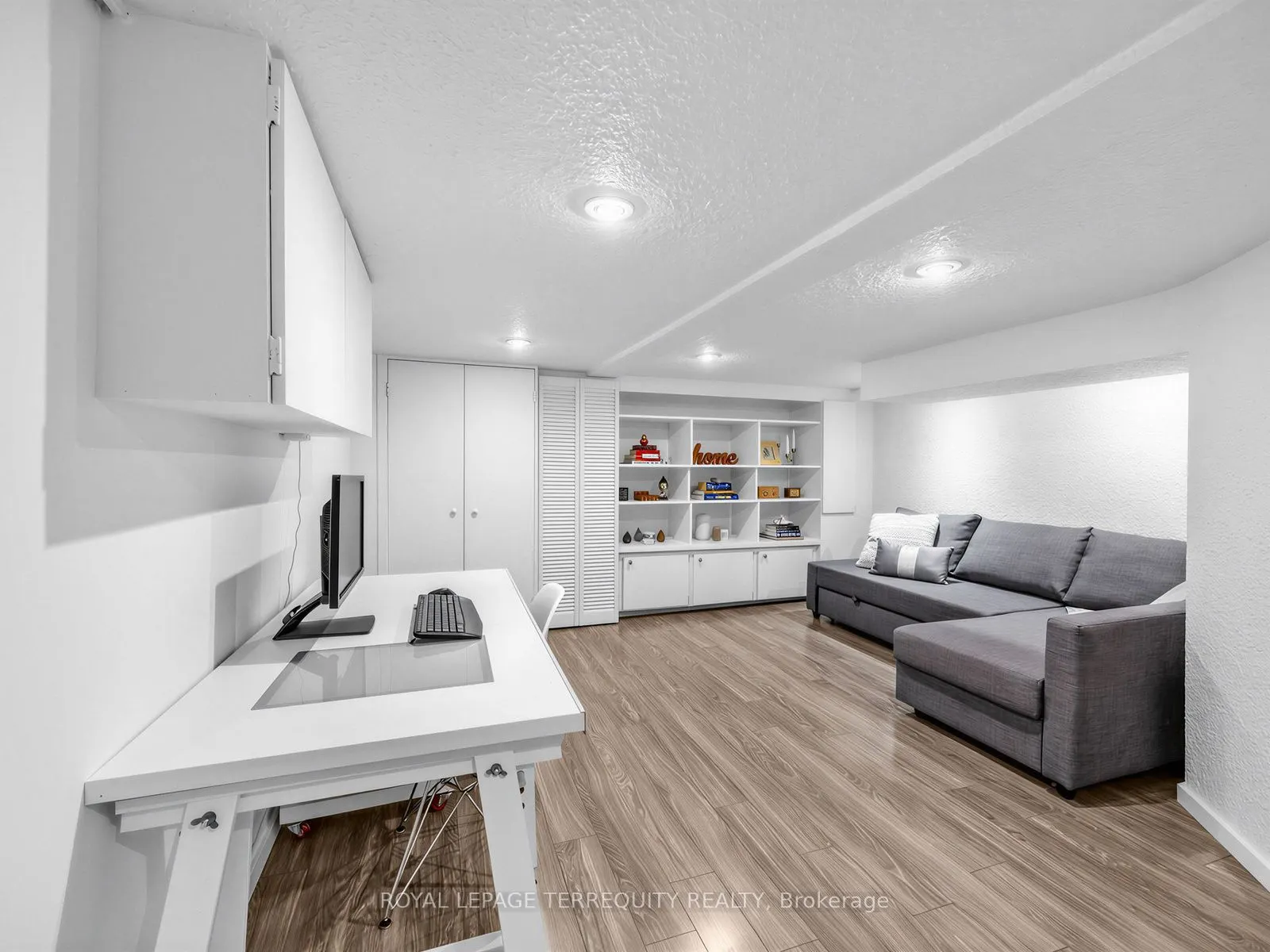 22 Montye Avenue