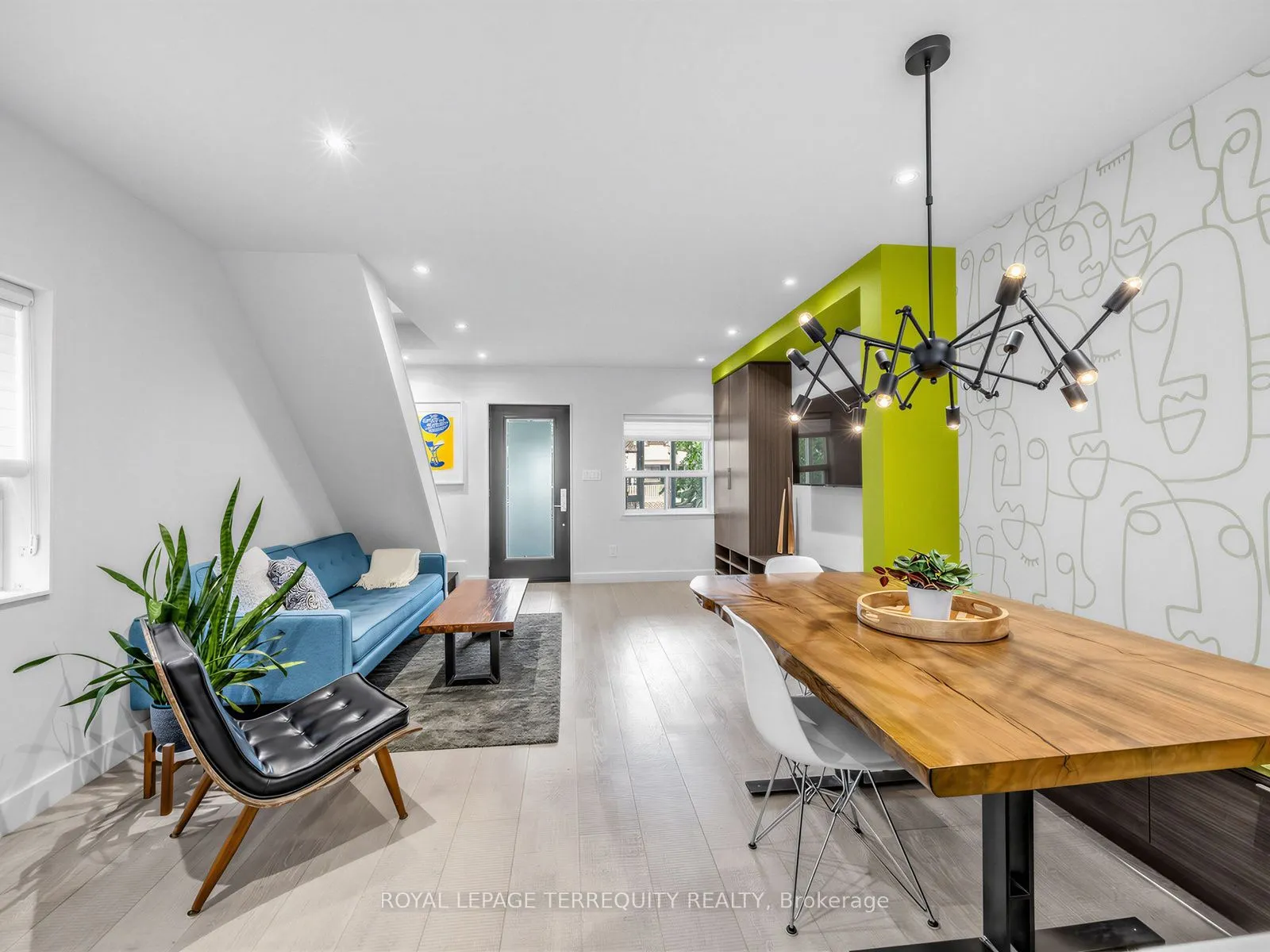 22 Montye Avenue