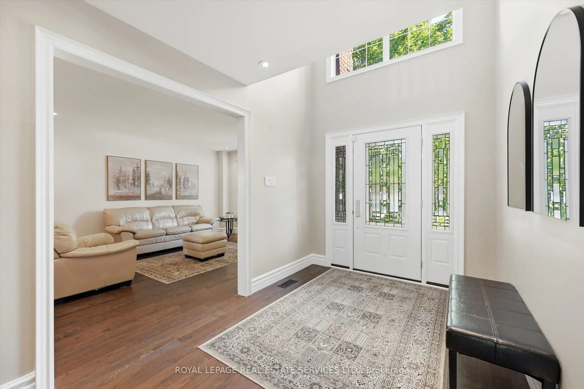 1170 Giles Gate