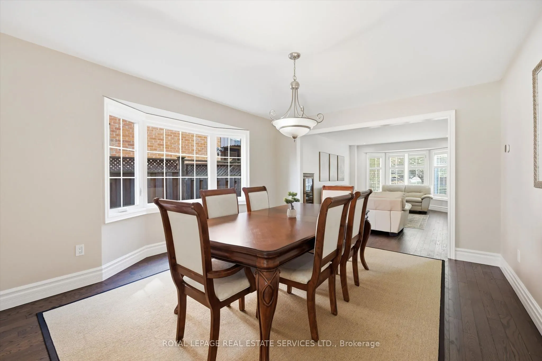 1170 Giles Gate