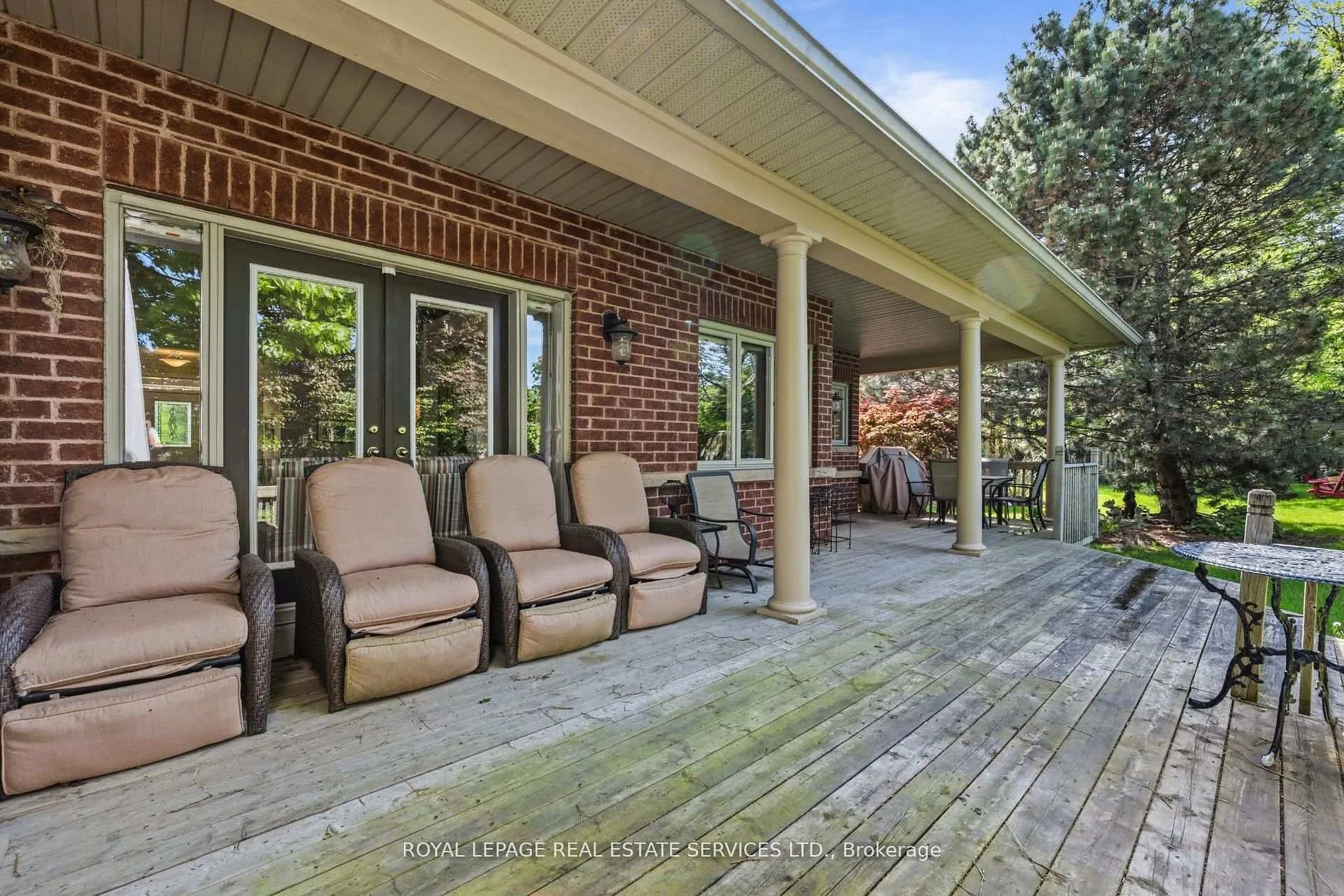 2130 Dickson Road #10