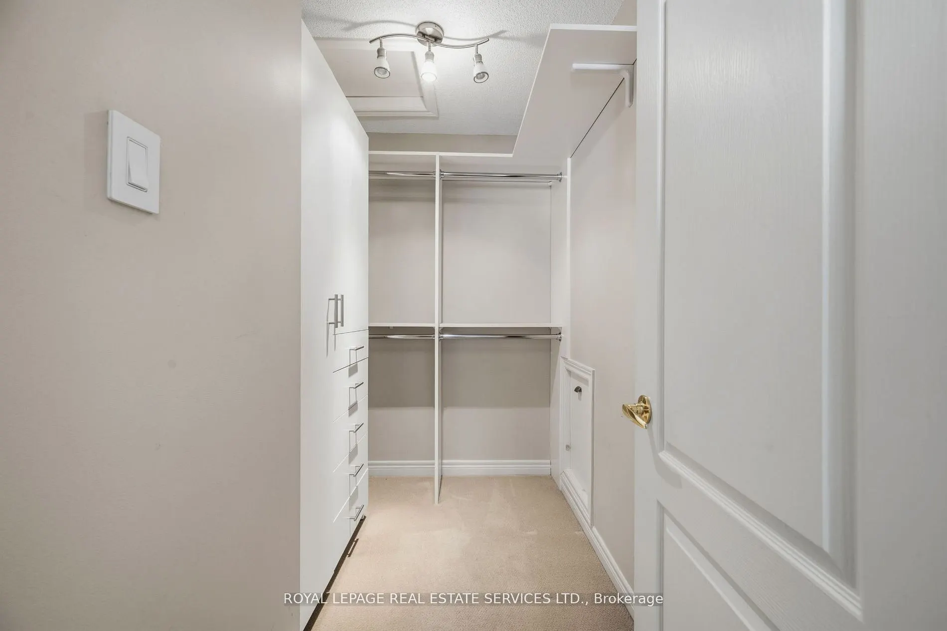 2130 Dickson Road #10