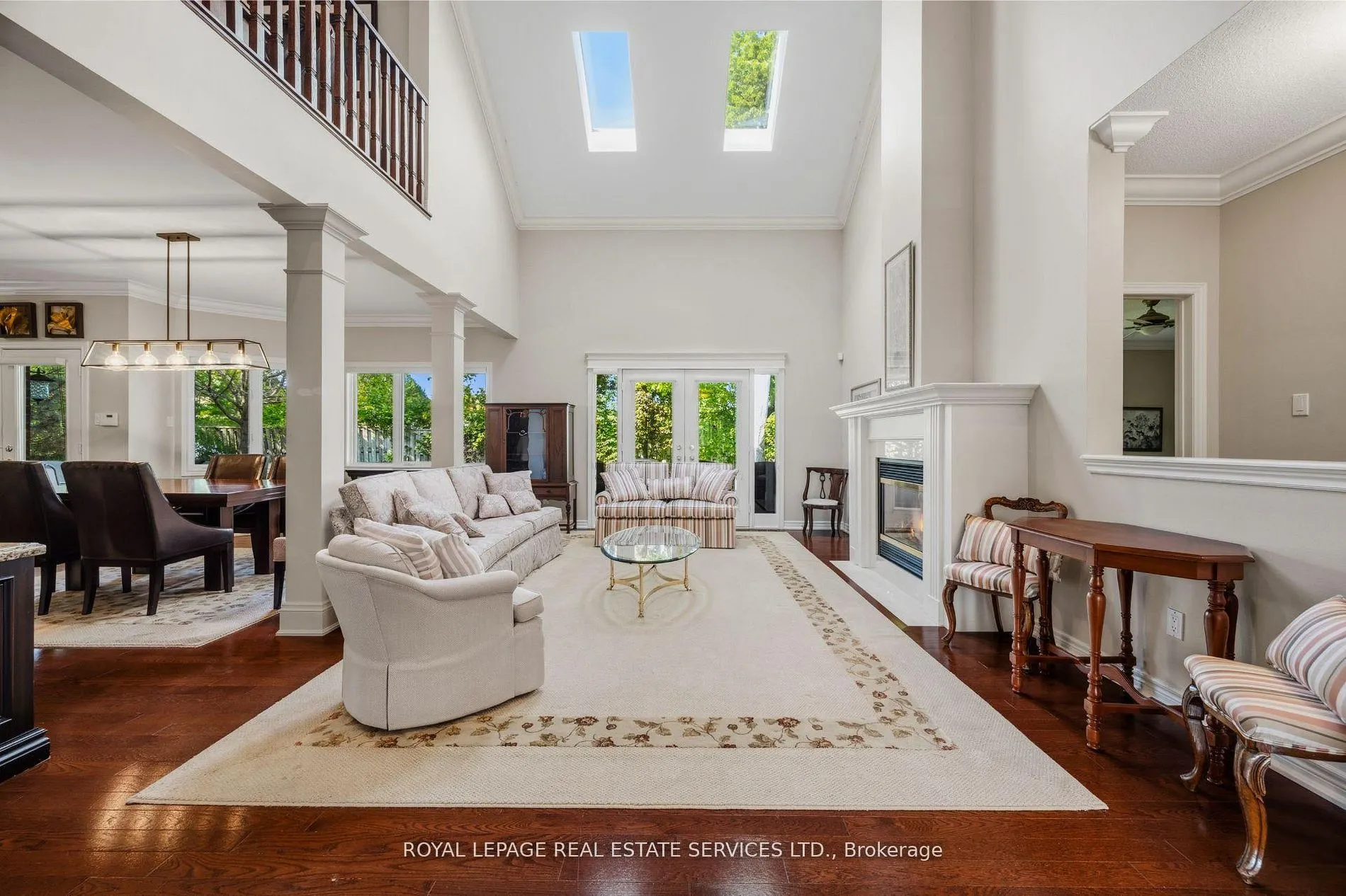 2130 Dickson Road #10