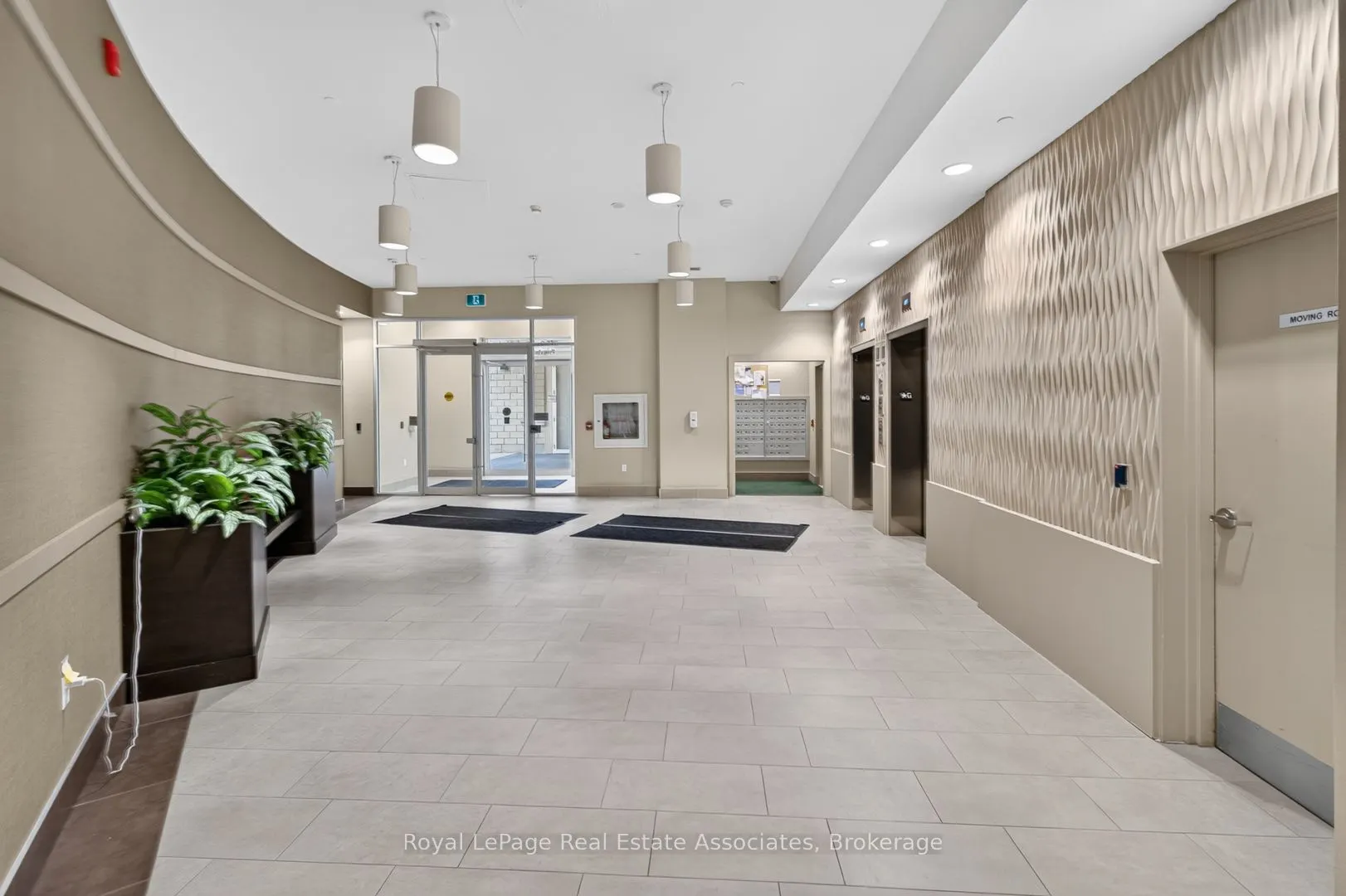 216 Oak Park Boulevard #214