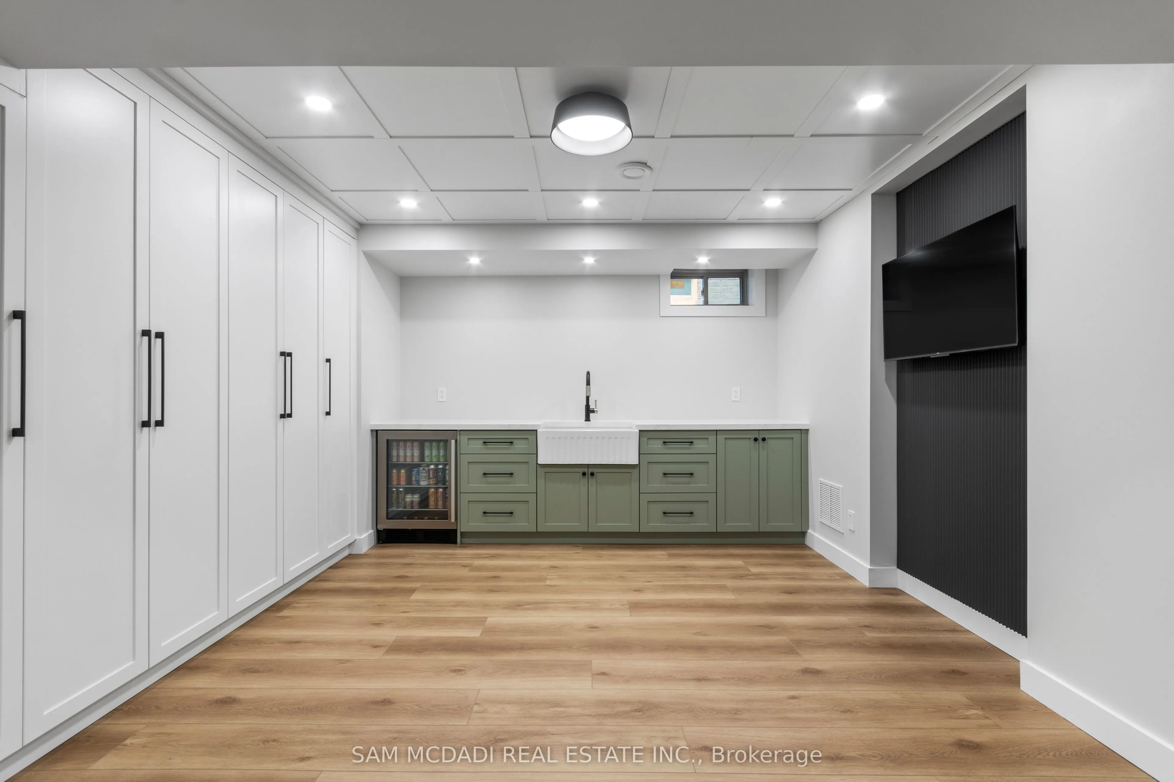 46 Foxtail Court