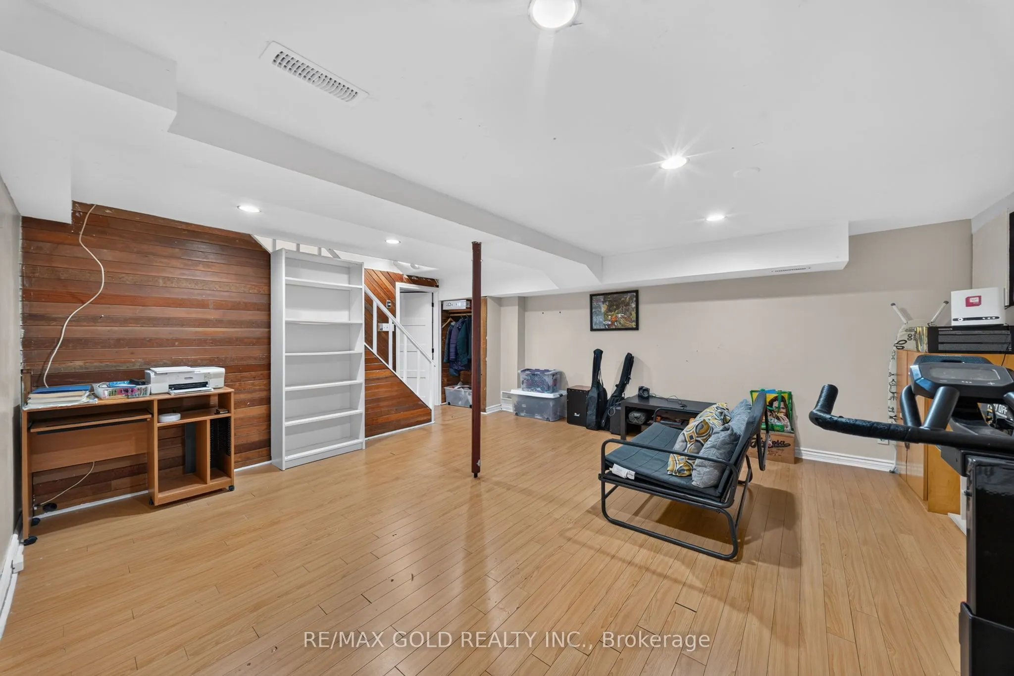 10 Jeffrey Street