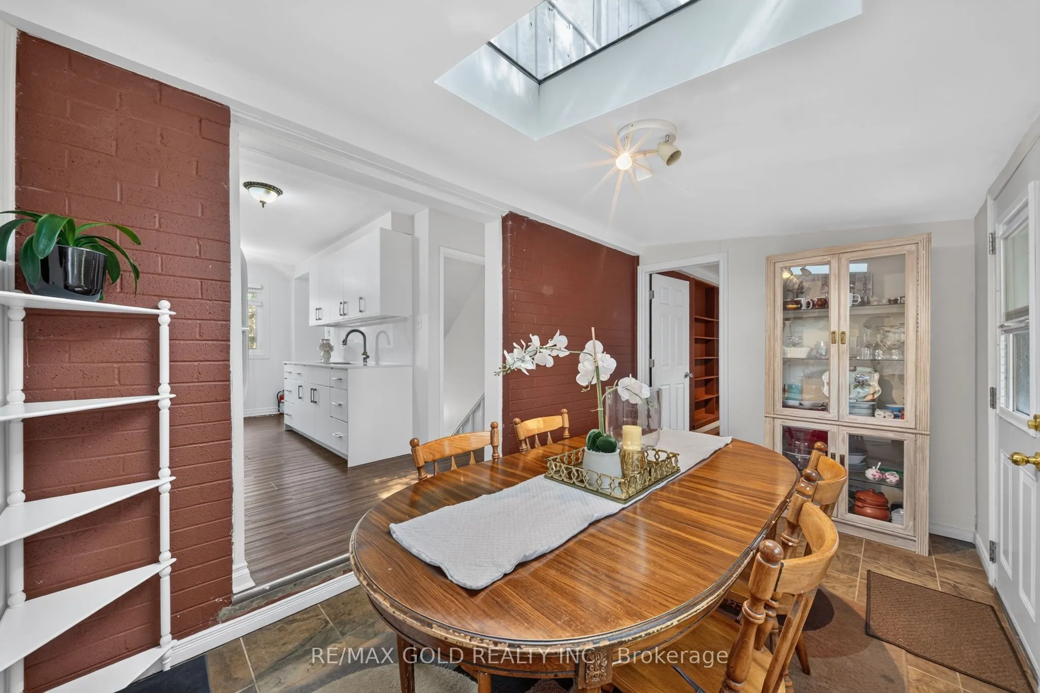 10 Jeffrey Street