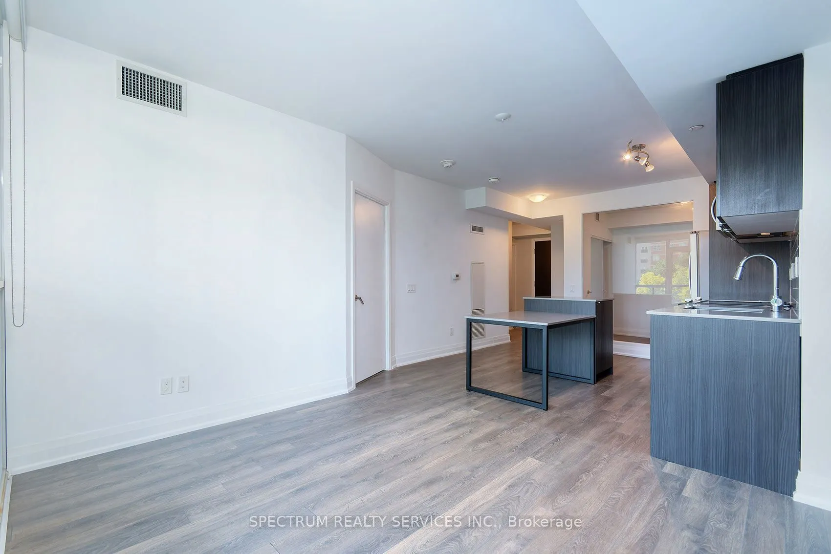 1461 Lawrence Avenue #307