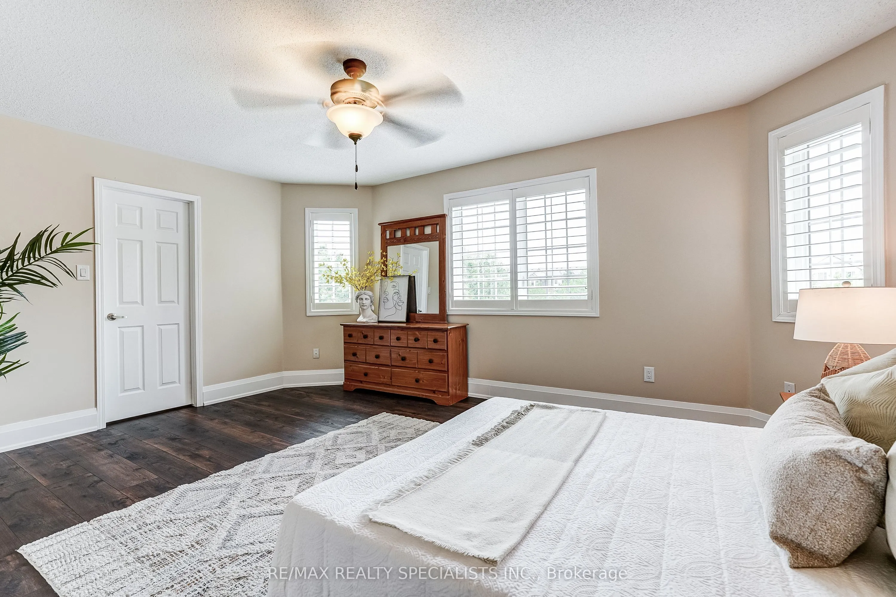 496 Cusick Circle