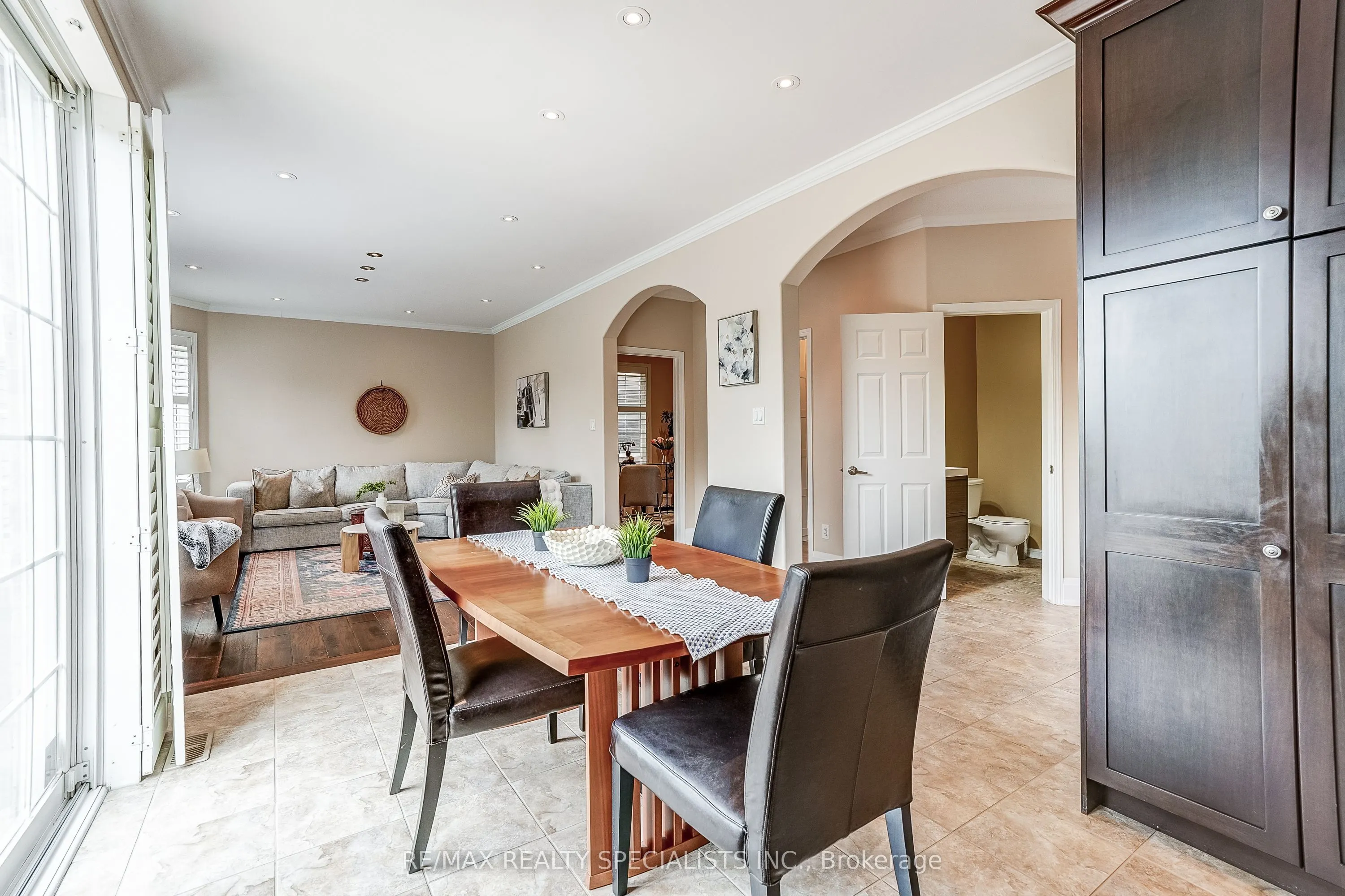 496 Cusick Circle