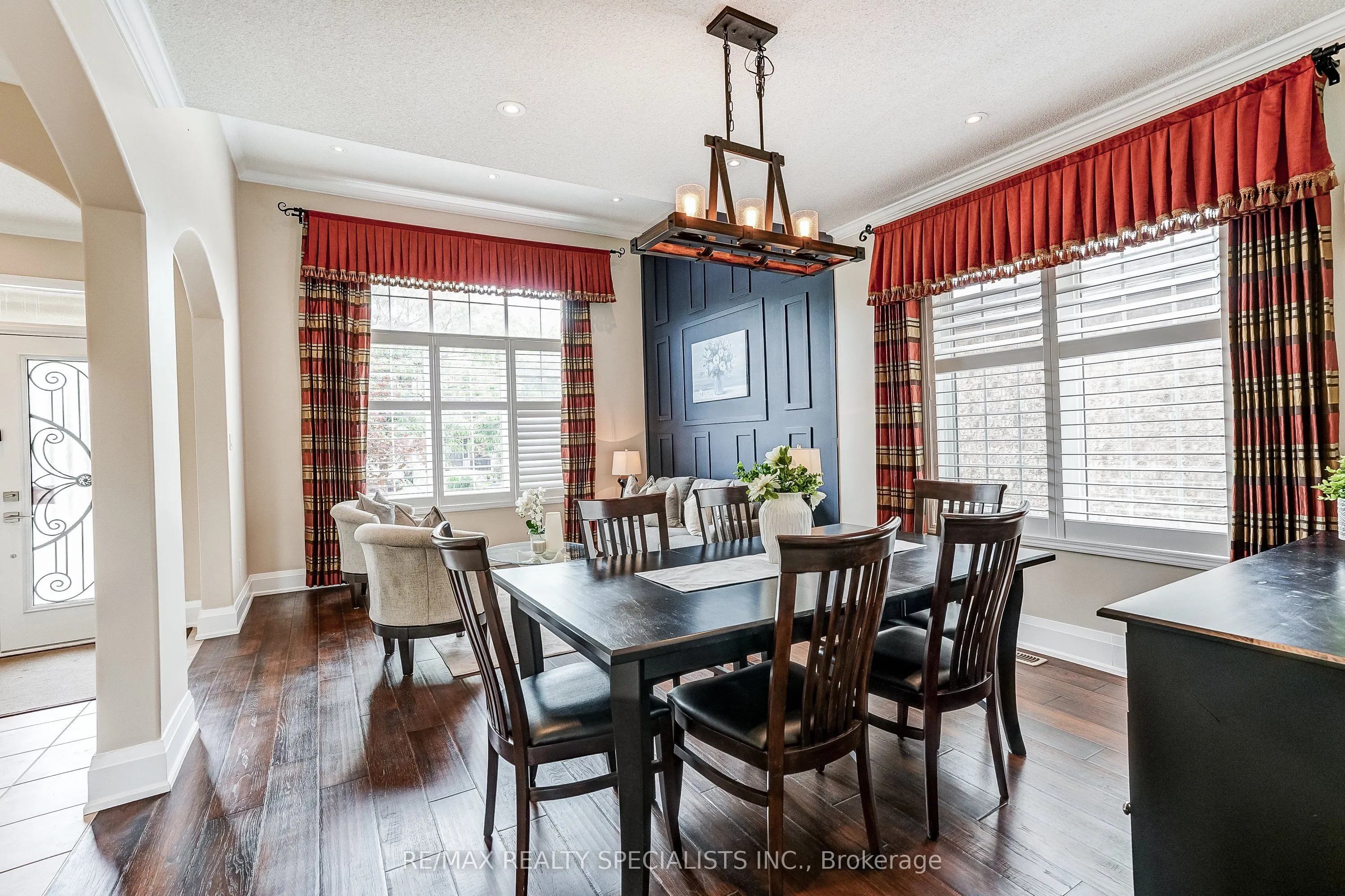 496 Cusick Circle