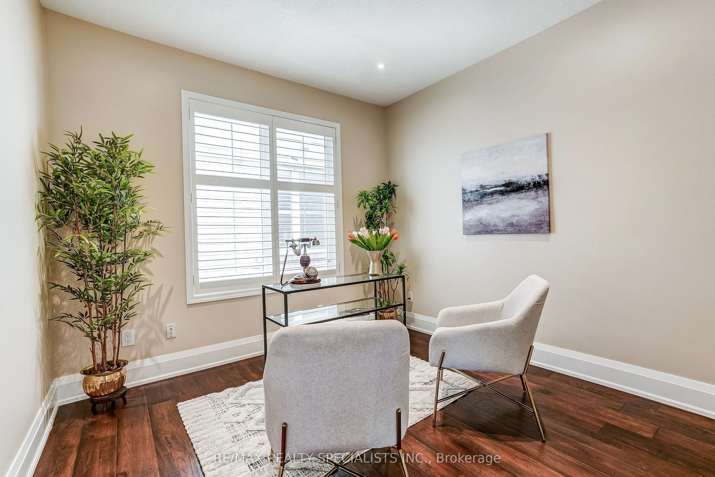 496 Cusick Circle