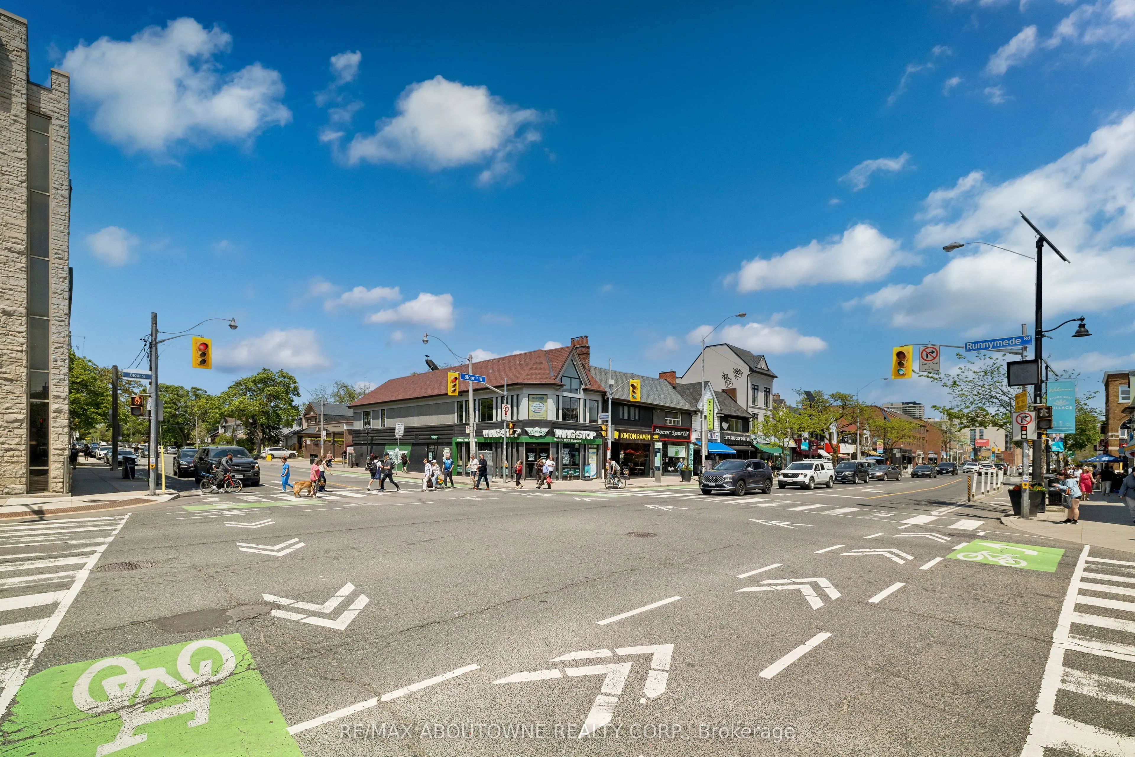 2218 Bloor Street W