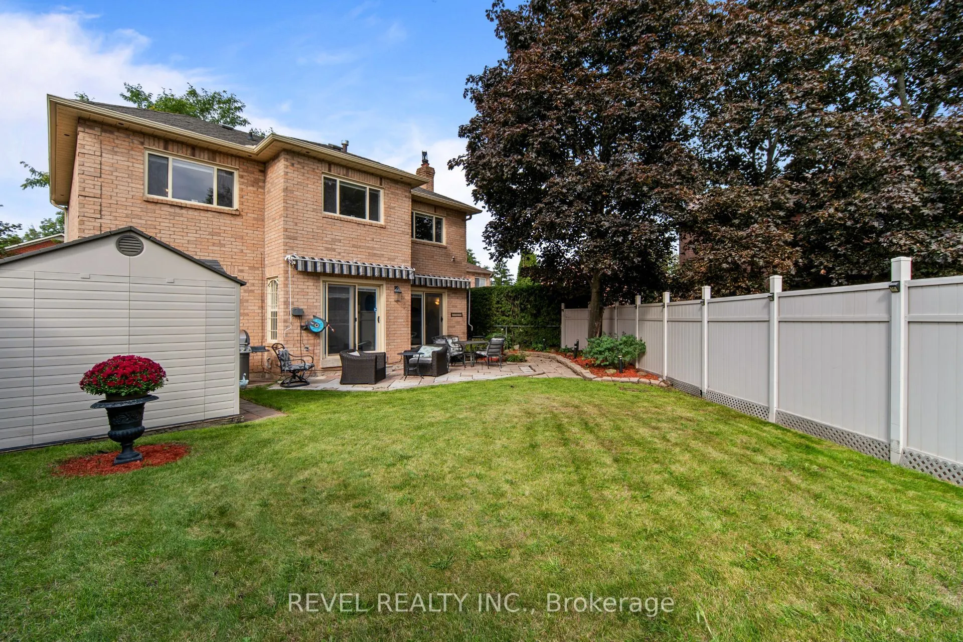 6624 Mockingbird Lane