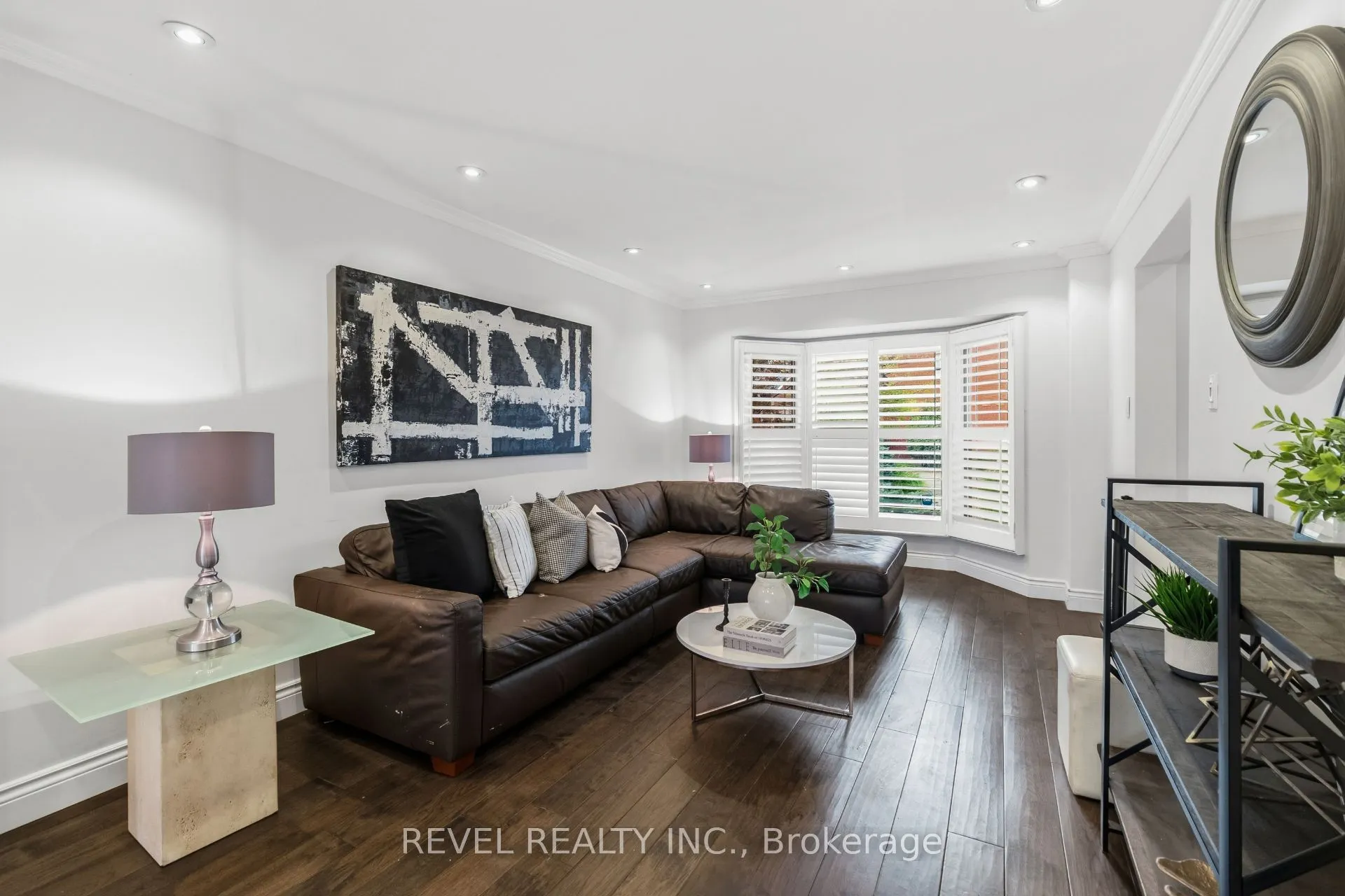 6624 Mockingbird Lane