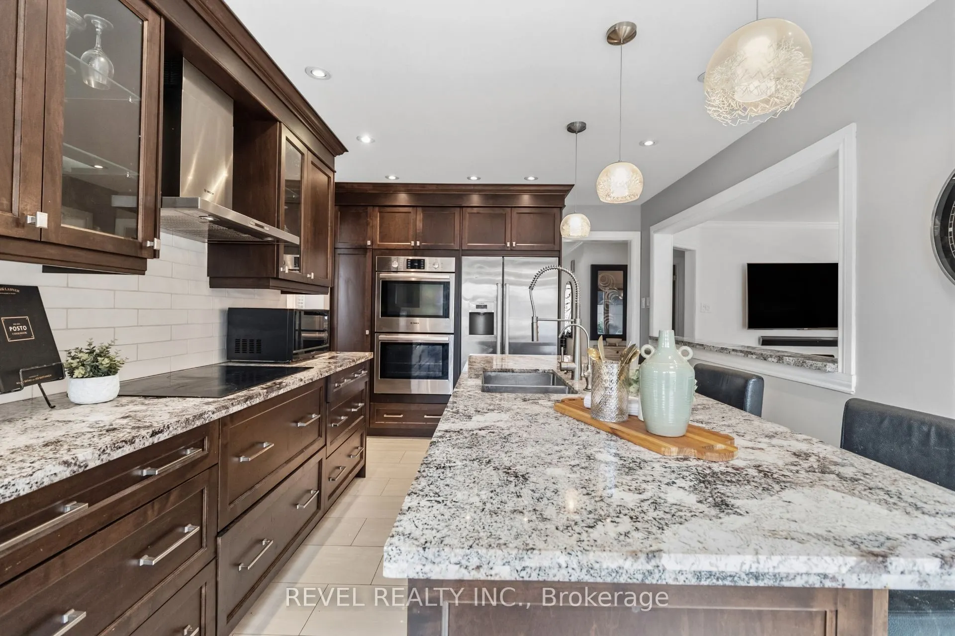 6624 Mockingbird Lane