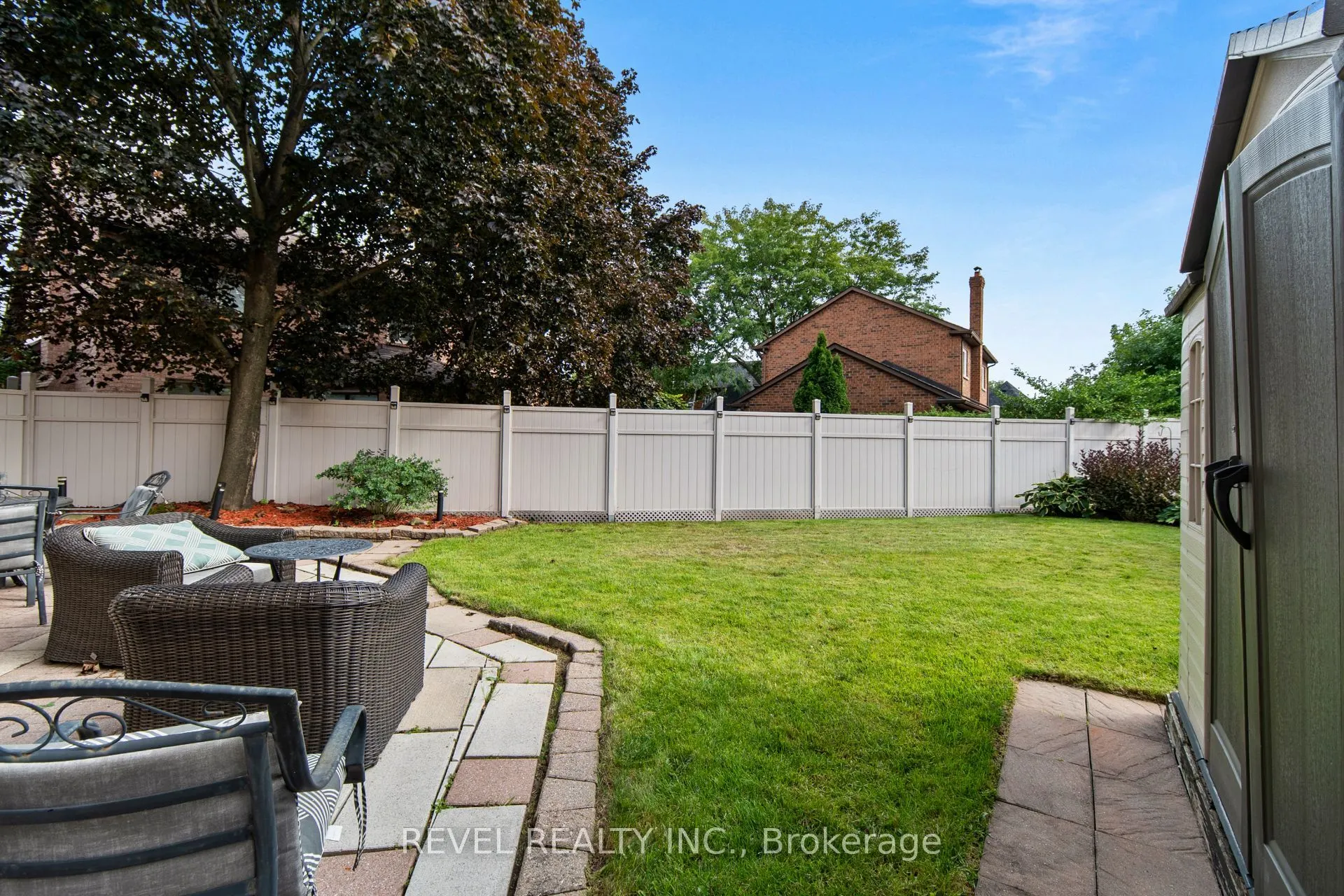 6624 Mockingbird Lane