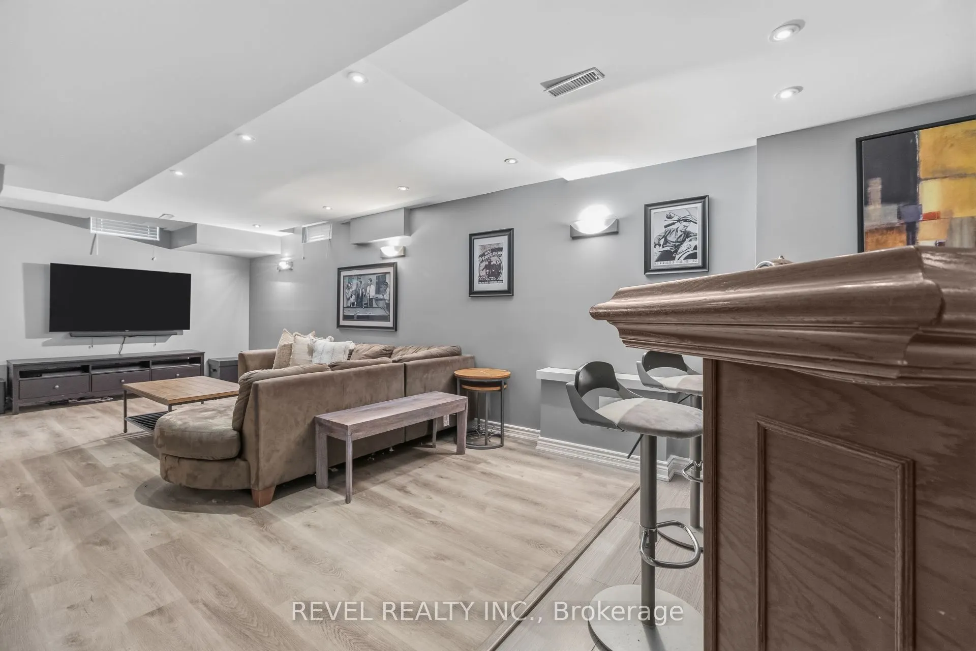6624 Mockingbird Lane