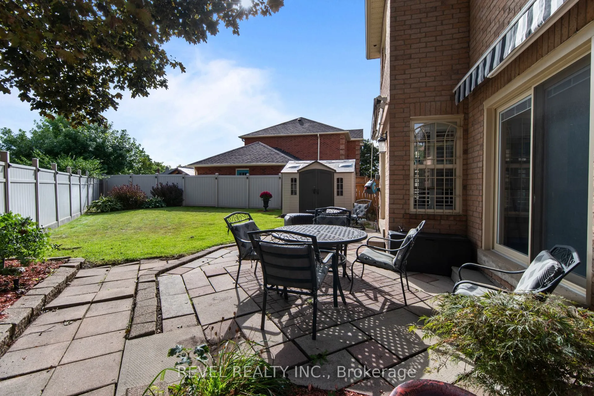 6624 Mockingbird Lane