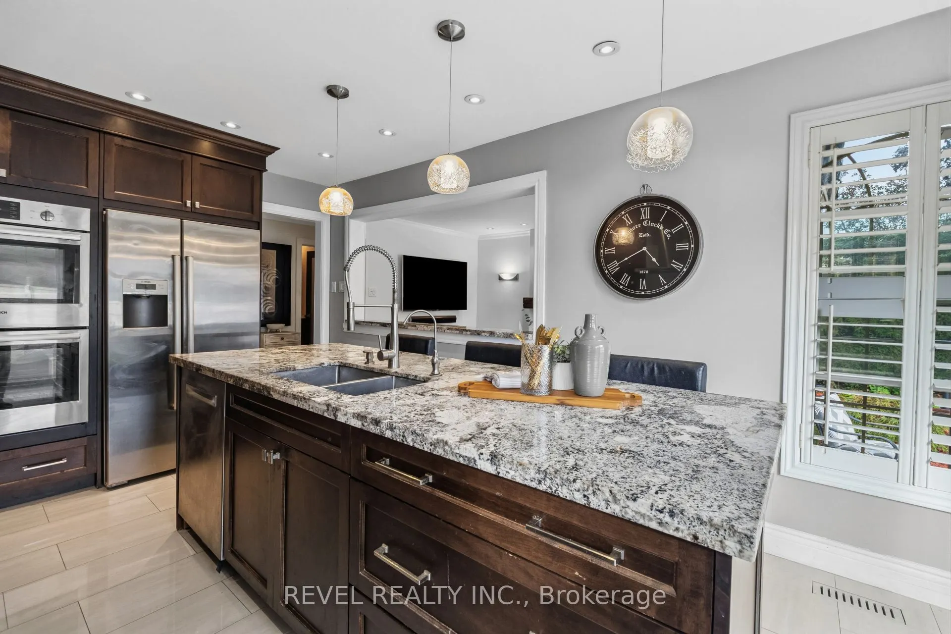 6624 Mockingbird Lane