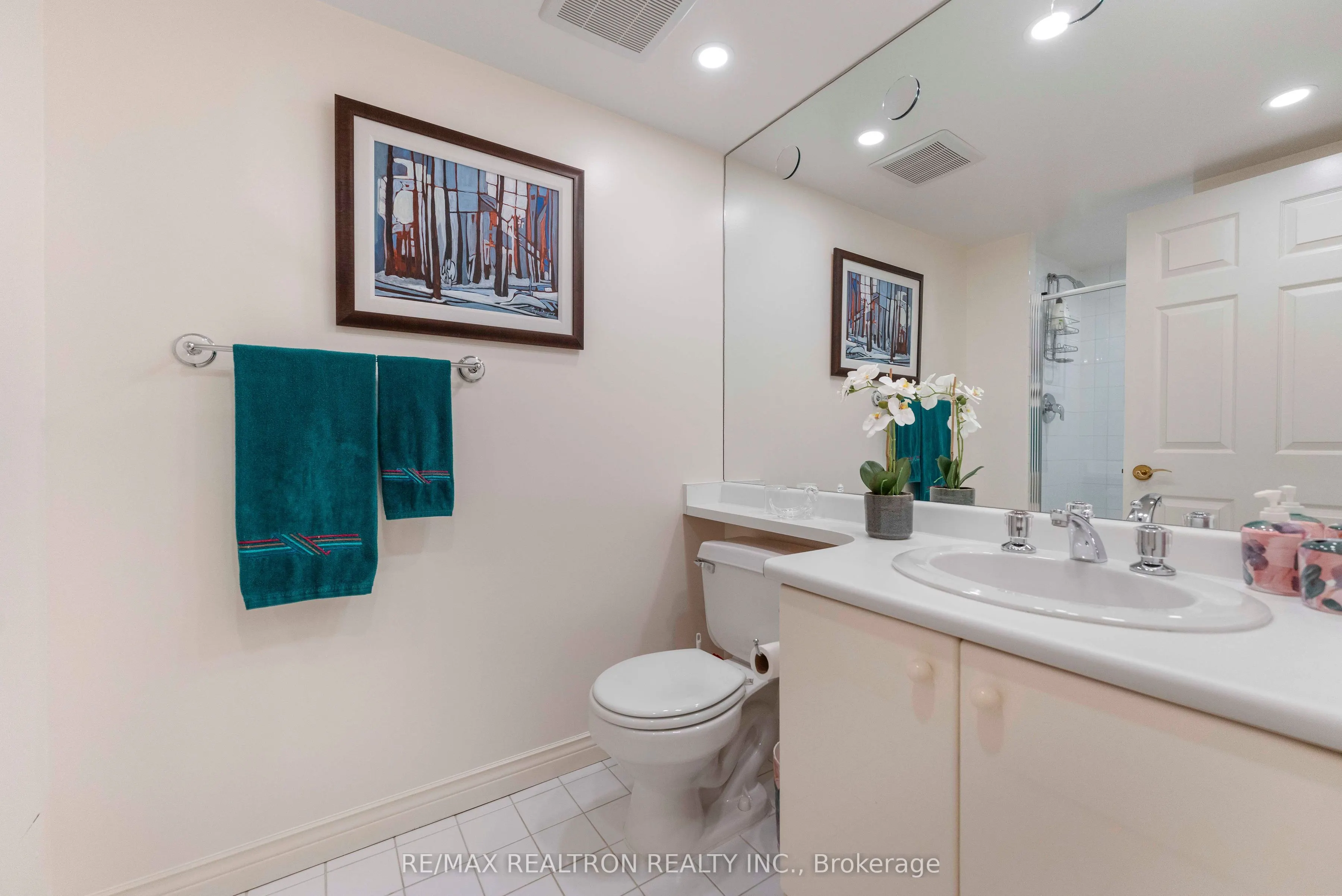 2287 Lake Shore Boulevard W #1402