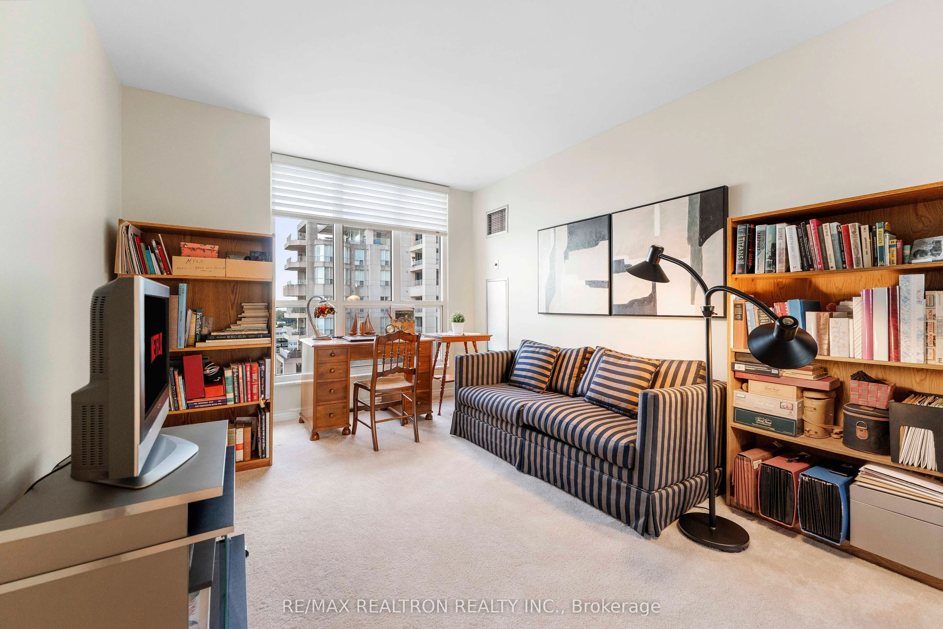 2287 Lake Shore Boulevard W #1402