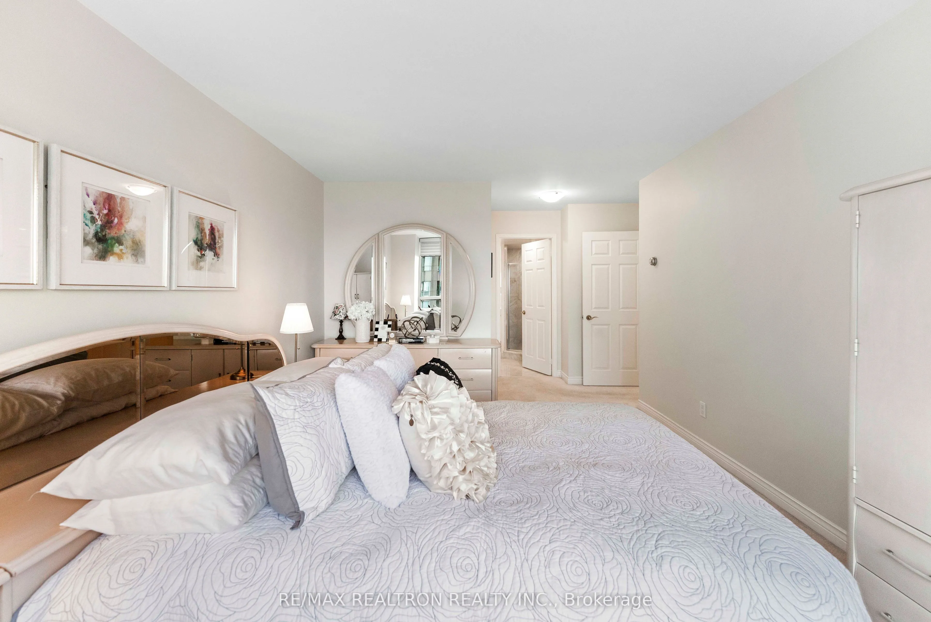 2287 Lake Shore Boulevard W #1402