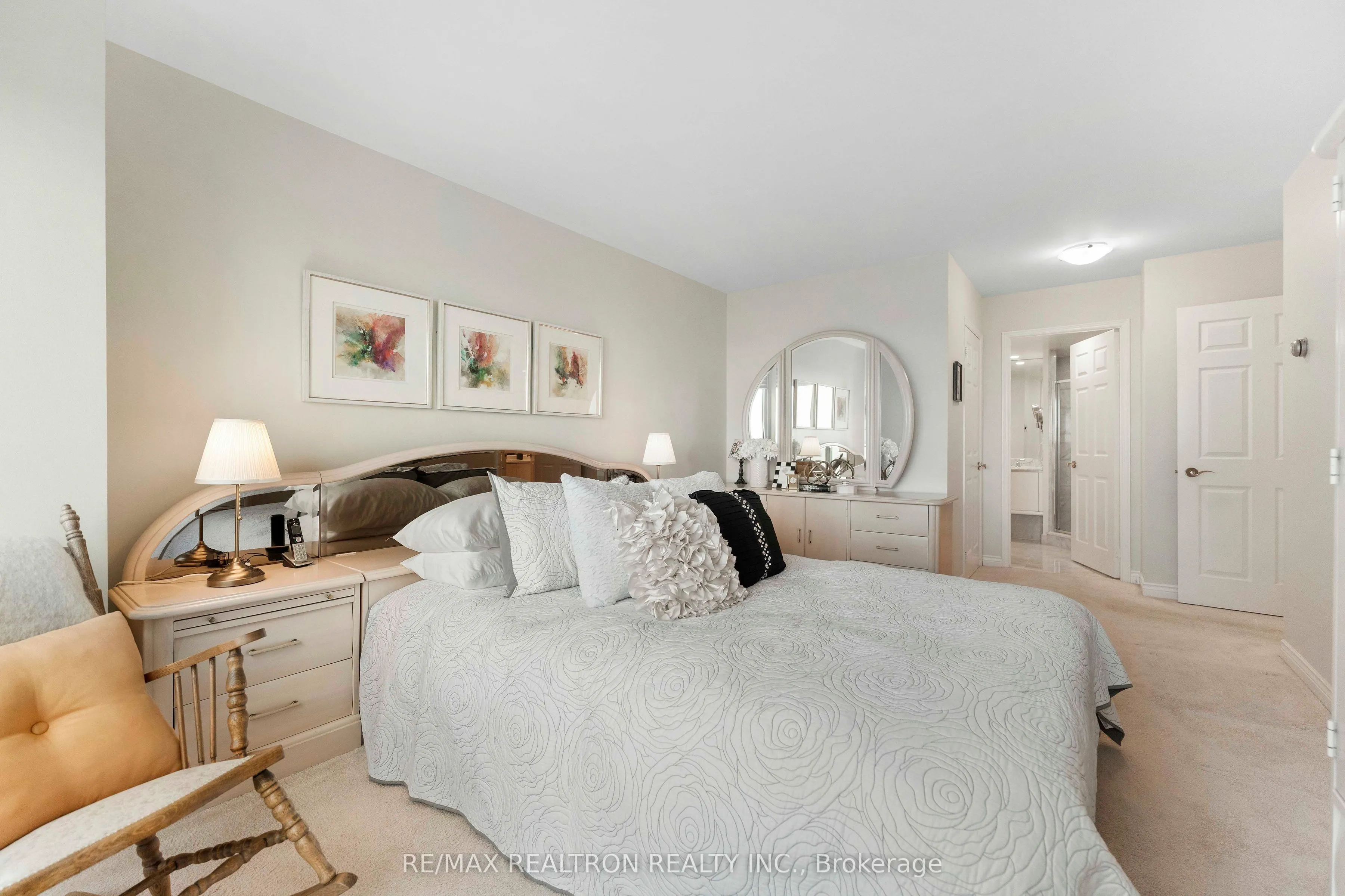 2287 Lake Shore Boulevard W #1402