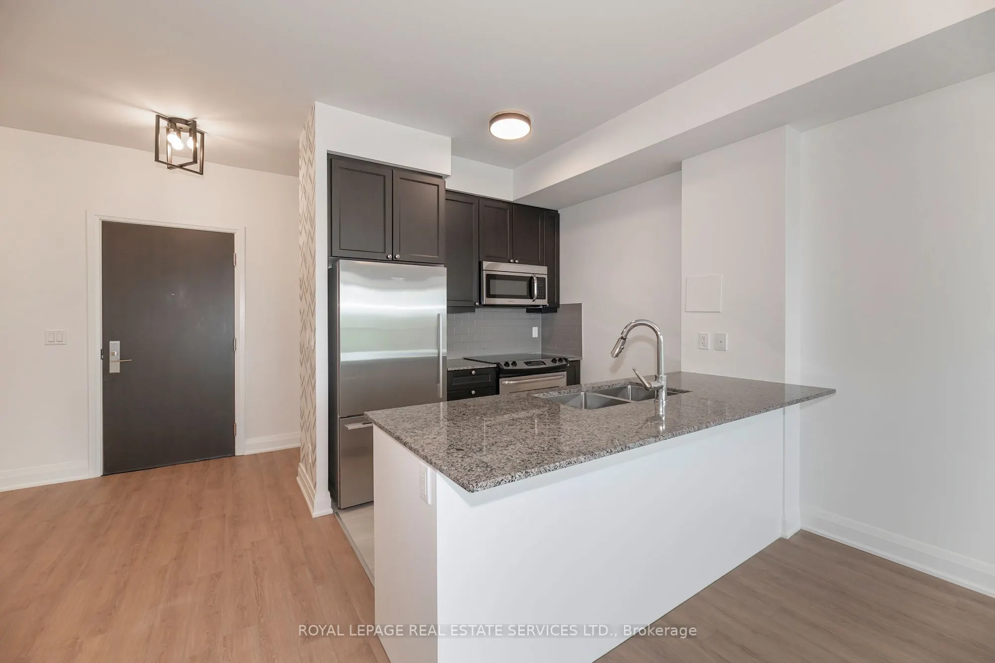 35 Fontenay Court #505
