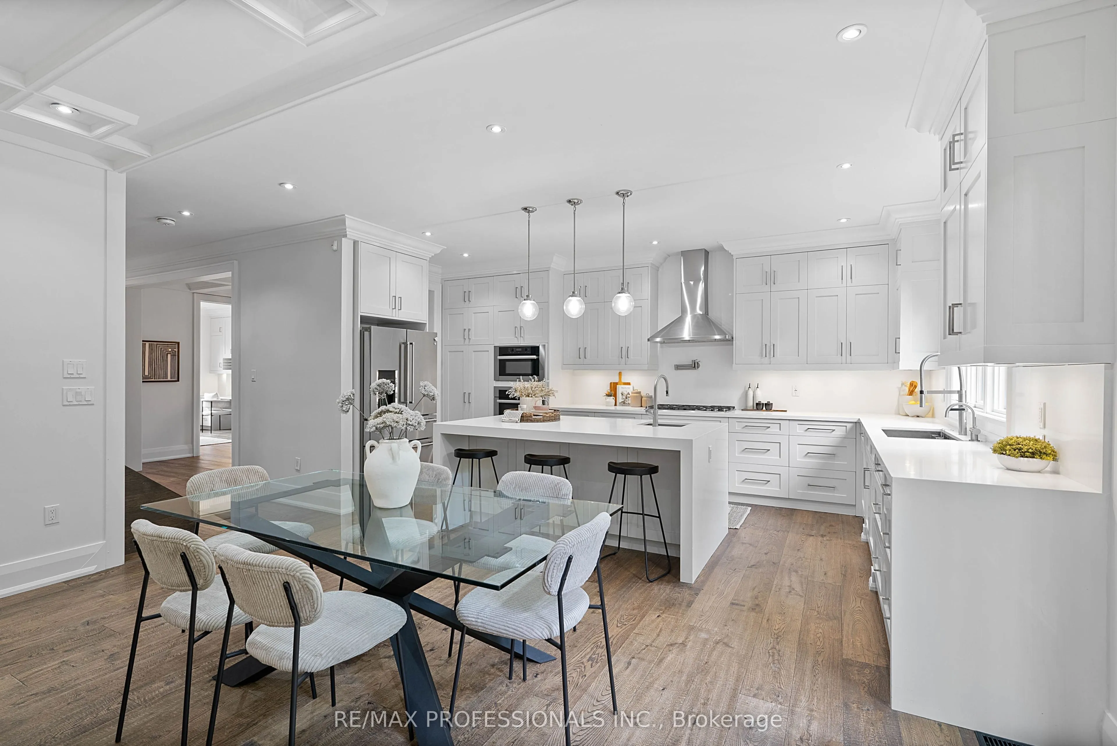146 Thompson Avenue