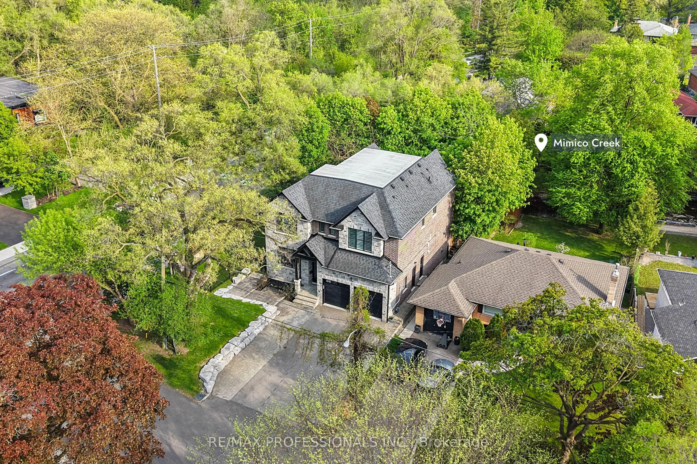146 Thompson Avenue