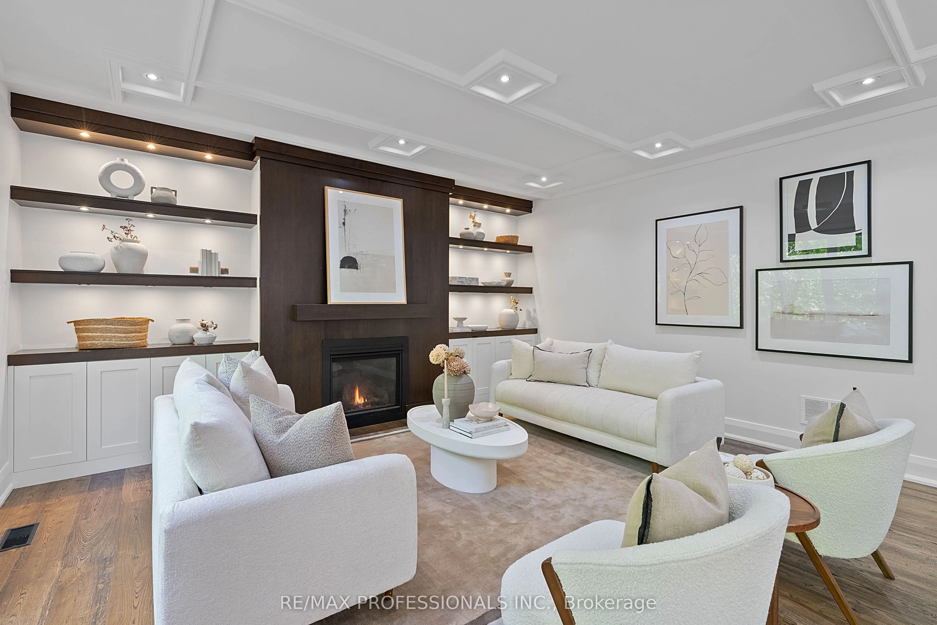 146 Thompson Avenue