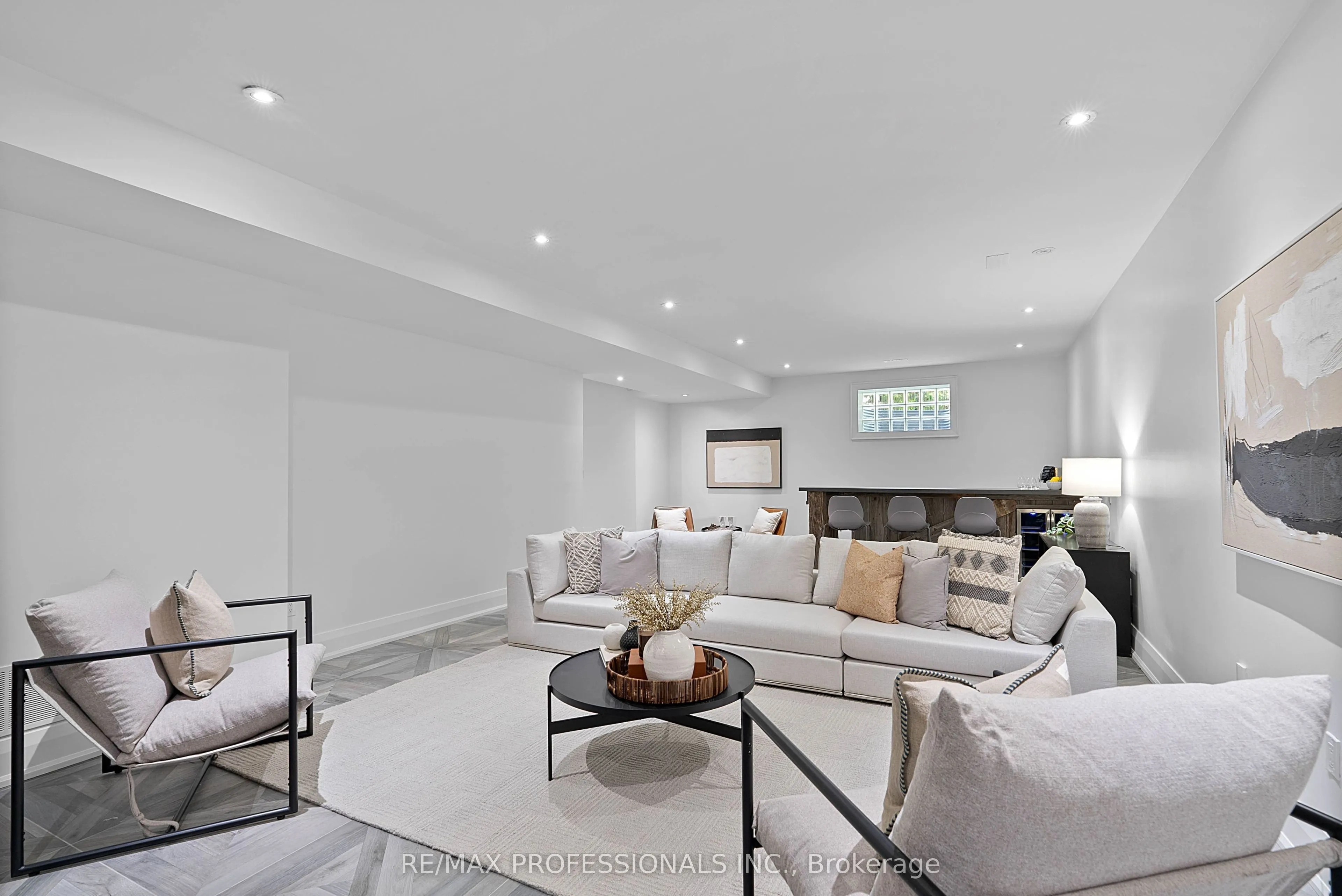 146 Thompson Avenue