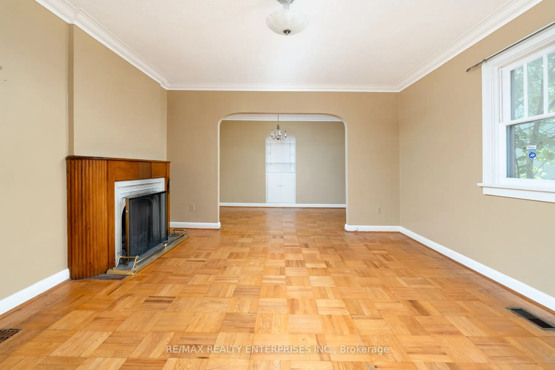 52 Briarwood Avenue