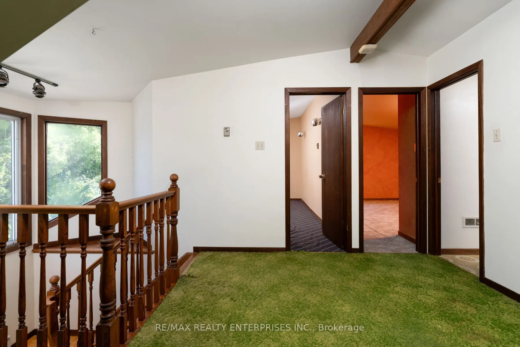 52 Briarwood Avenue