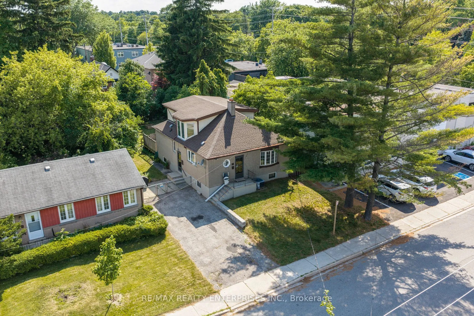 52 Briarwood Avenue