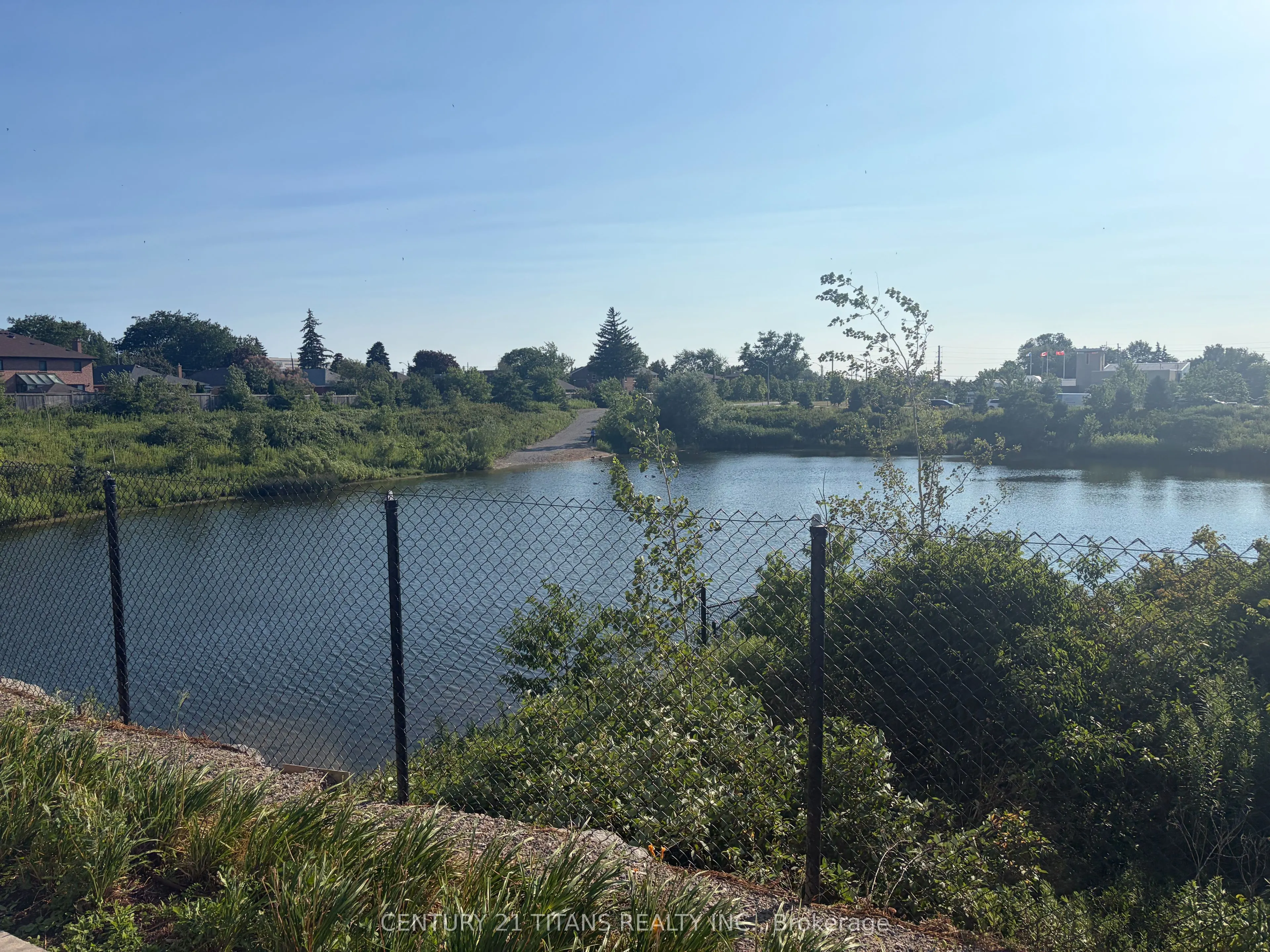 155 Downsview Park (upper 2 bedrooms) Boulevard #107